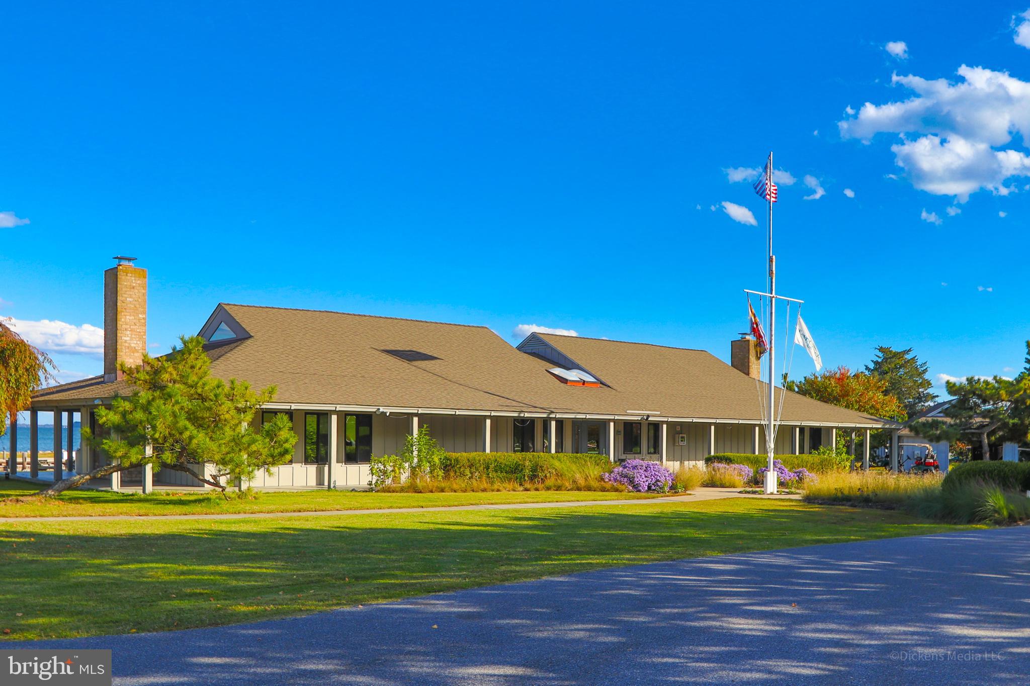 COVE CREEK CLUB - Residential