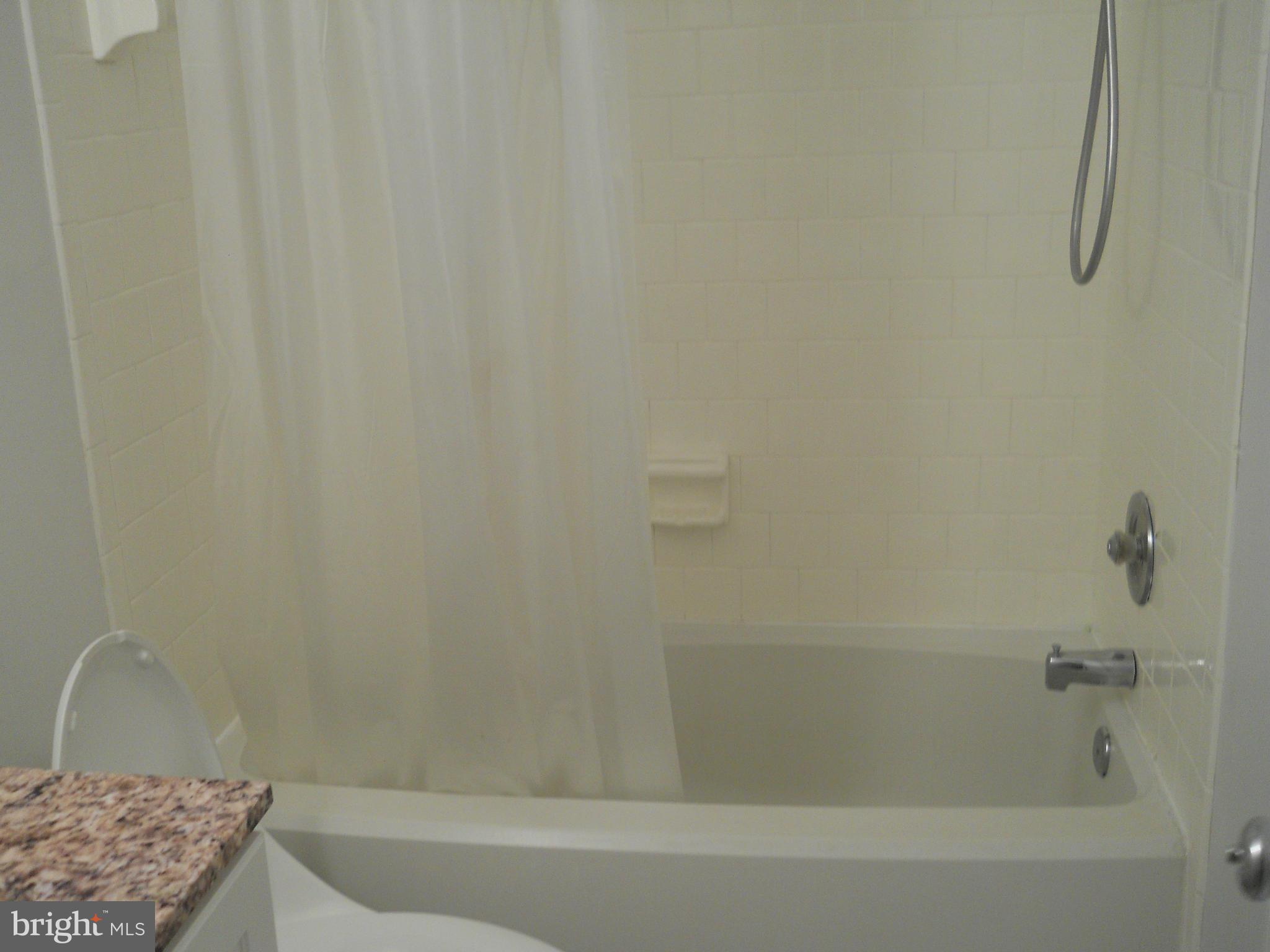 ANTIETAM WOOD - Residential Lease