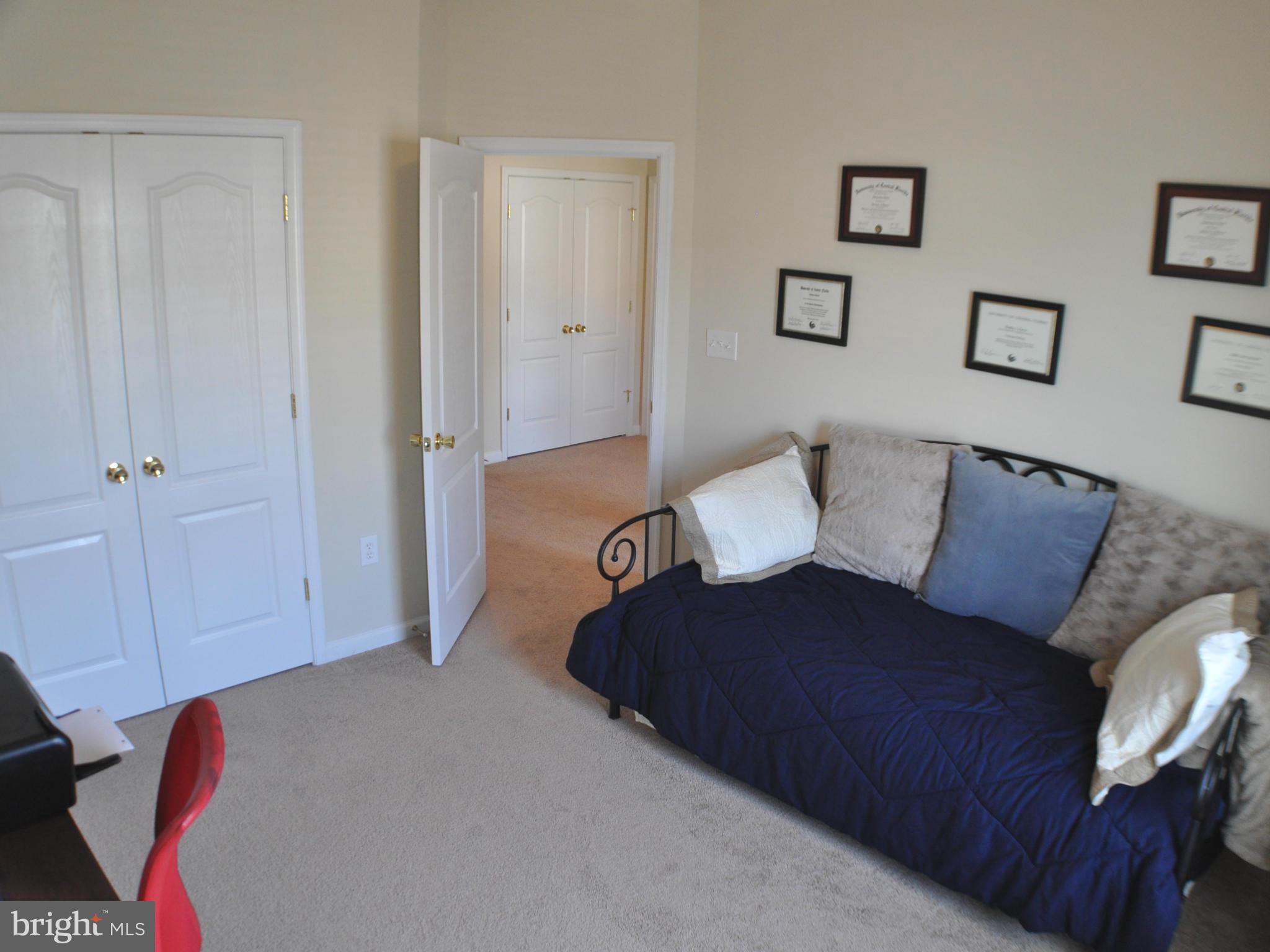 WAKELAND MANOR - Residential