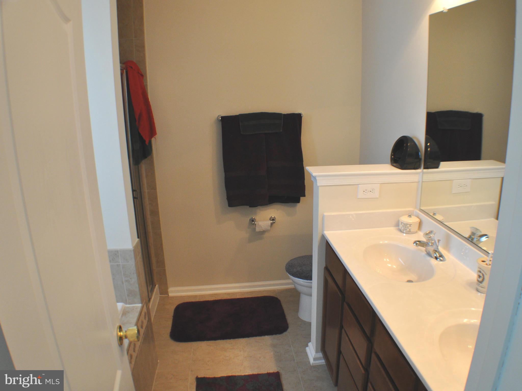 WAKELAND MANOR - Residential