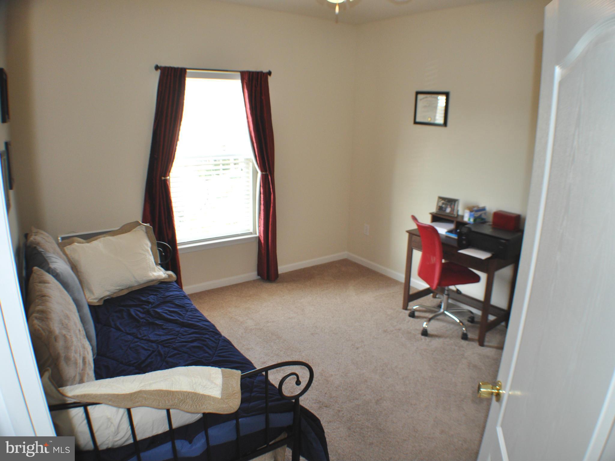 WAKELAND MANOR - Residential