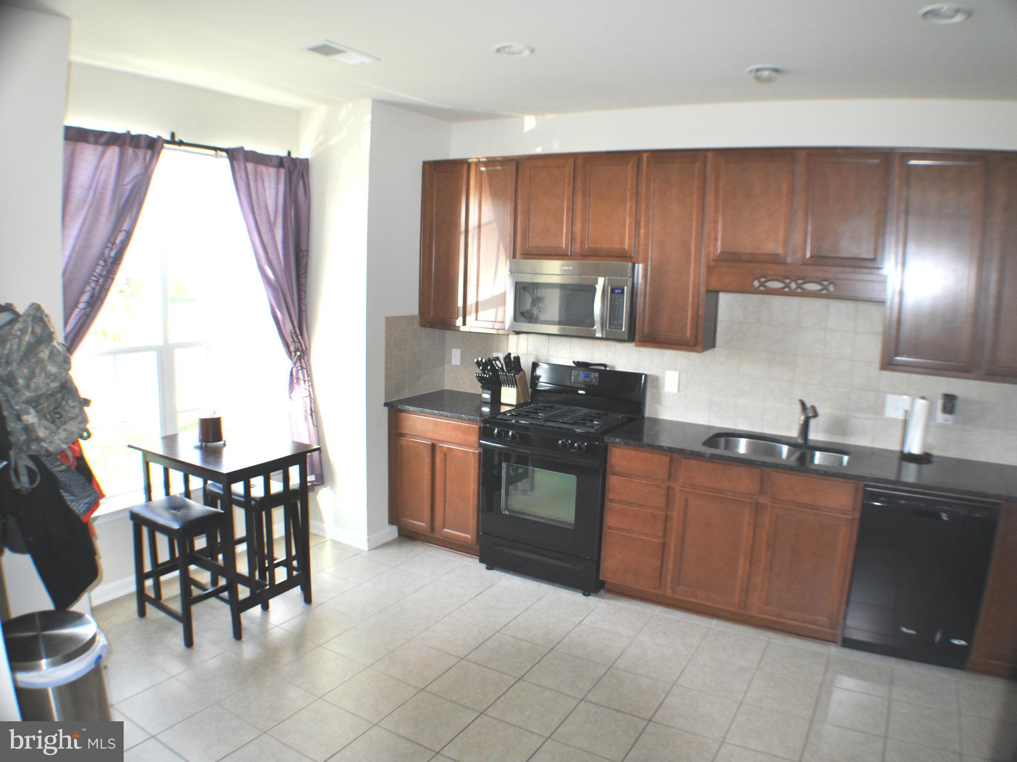 WAKELAND MANOR - Residential