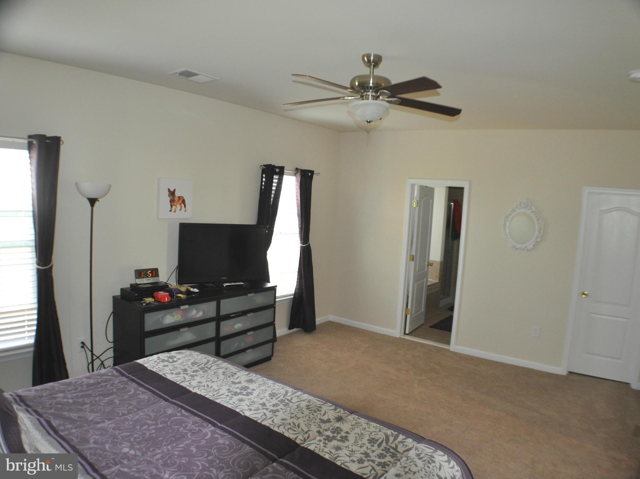 WAKELAND MANOR - Residential