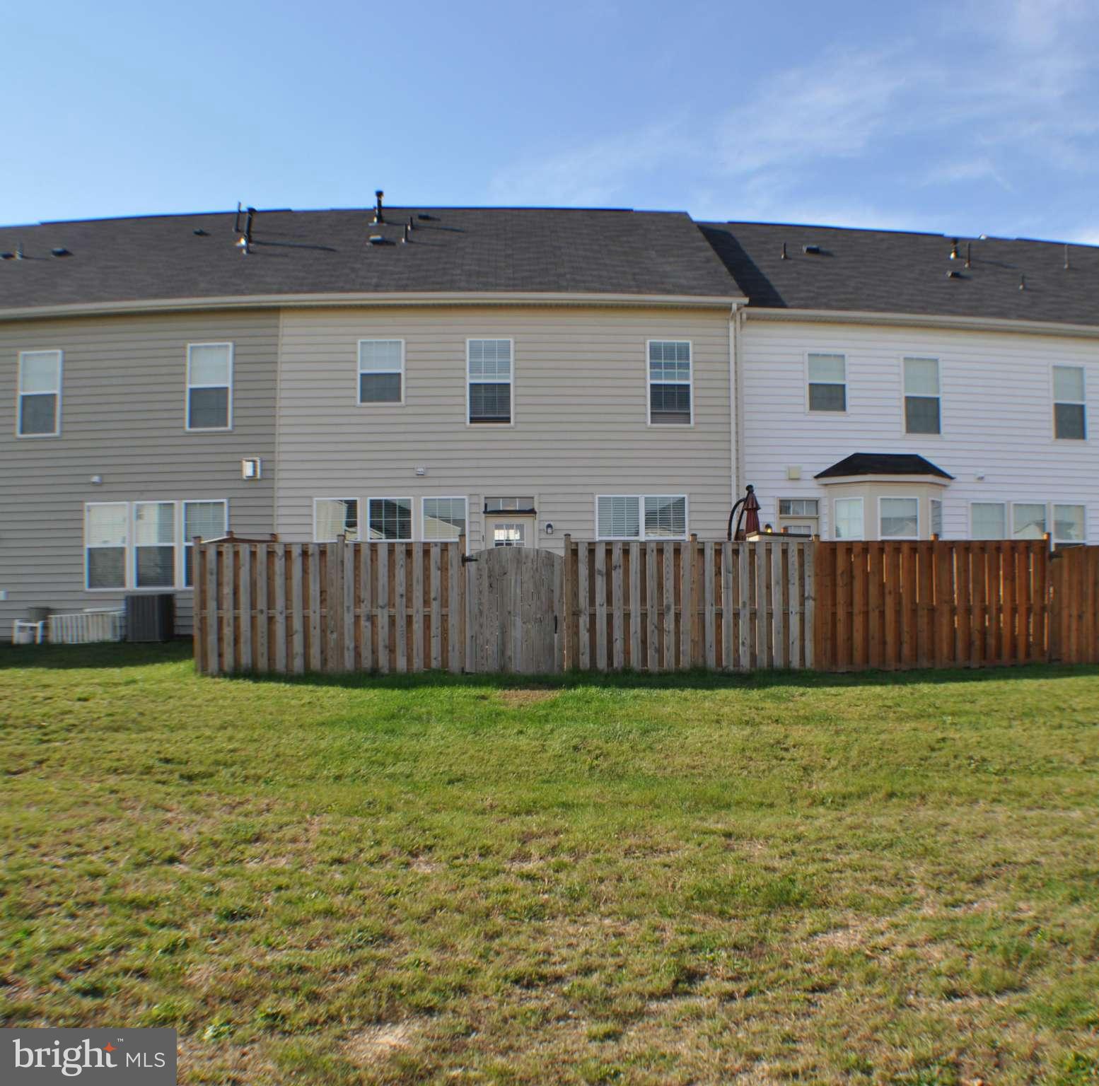 WAKELAND MANOR - Residential