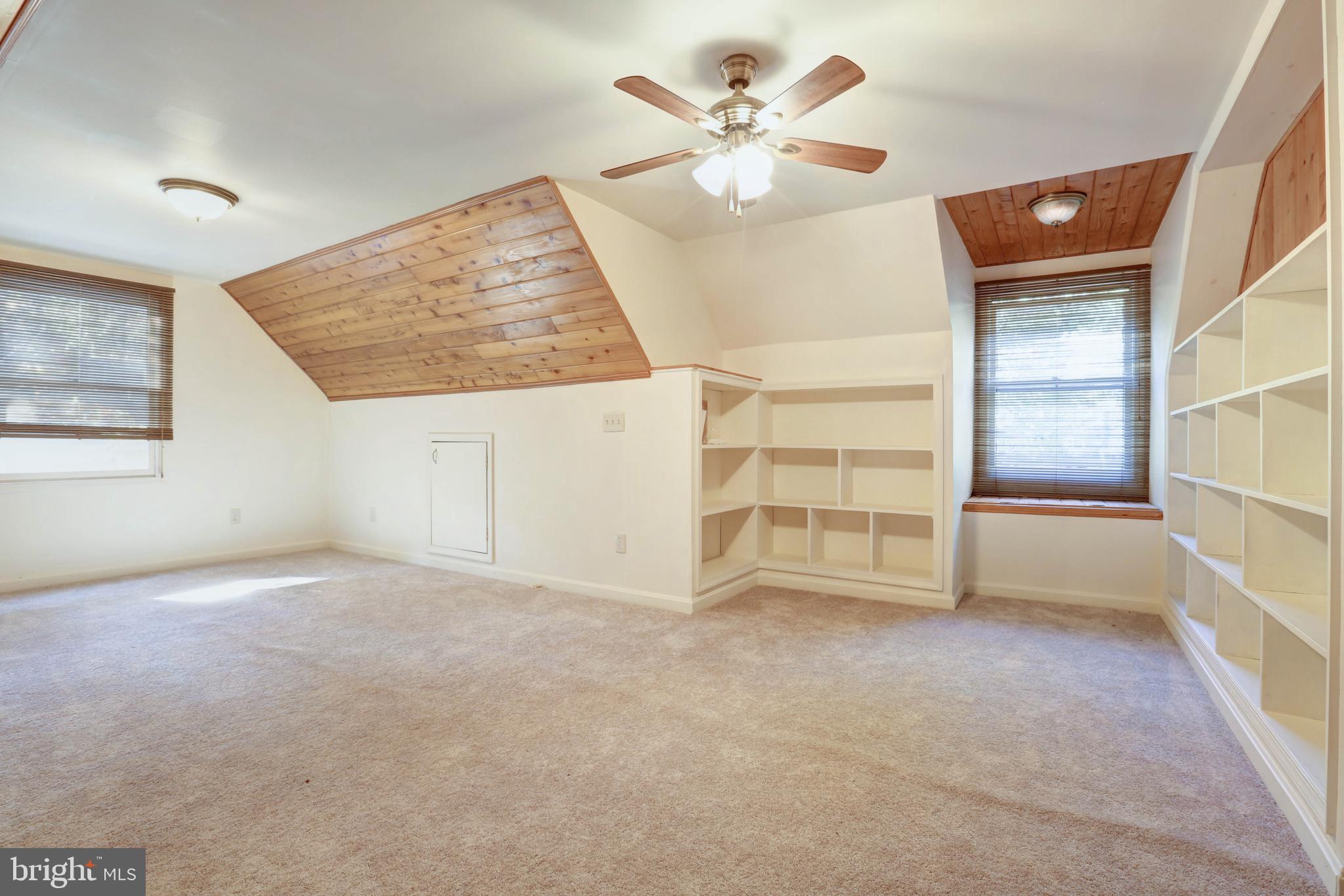 MORGAN I - Residential