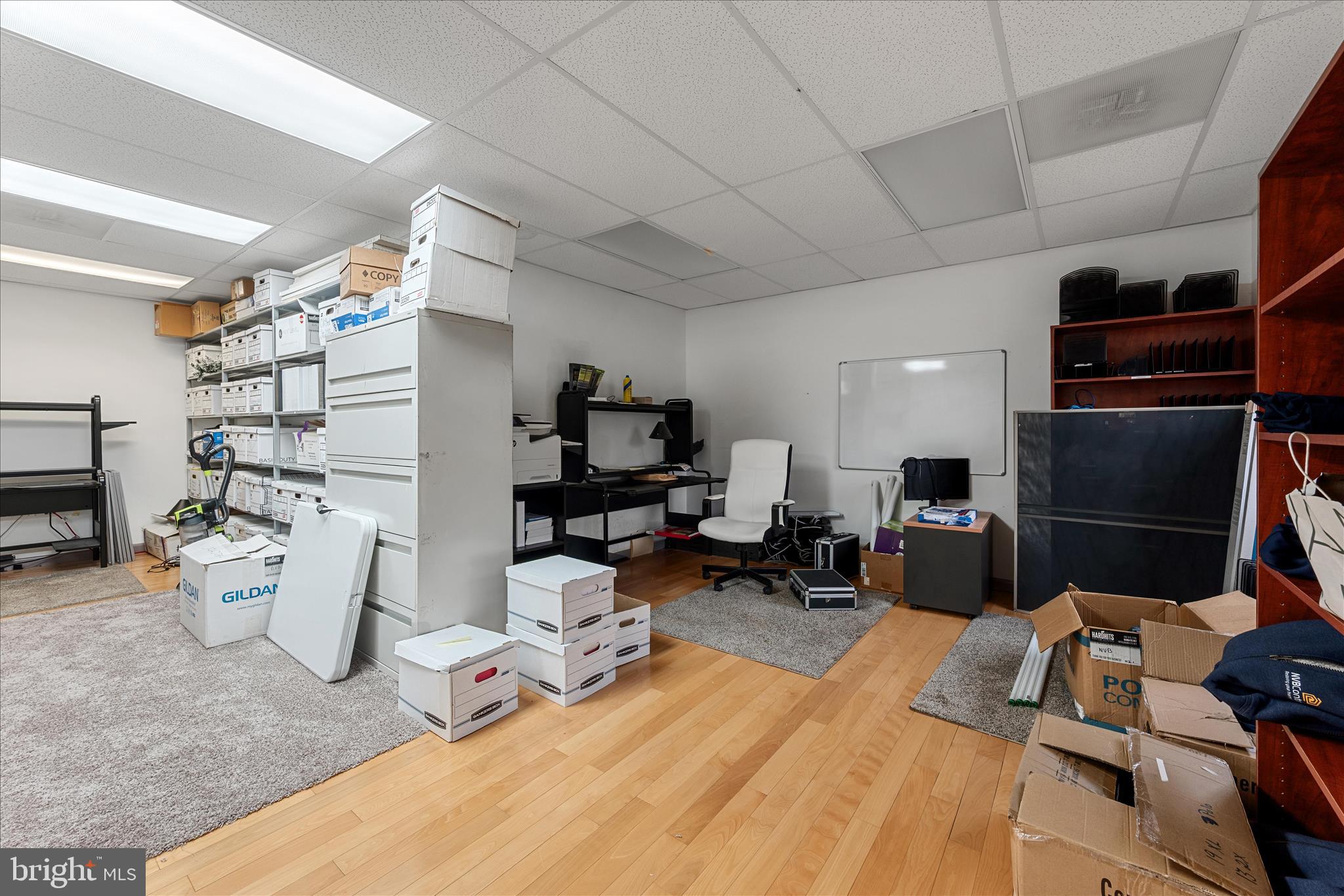 MILIC COMMERCIAL CENTER - Commercial Sale