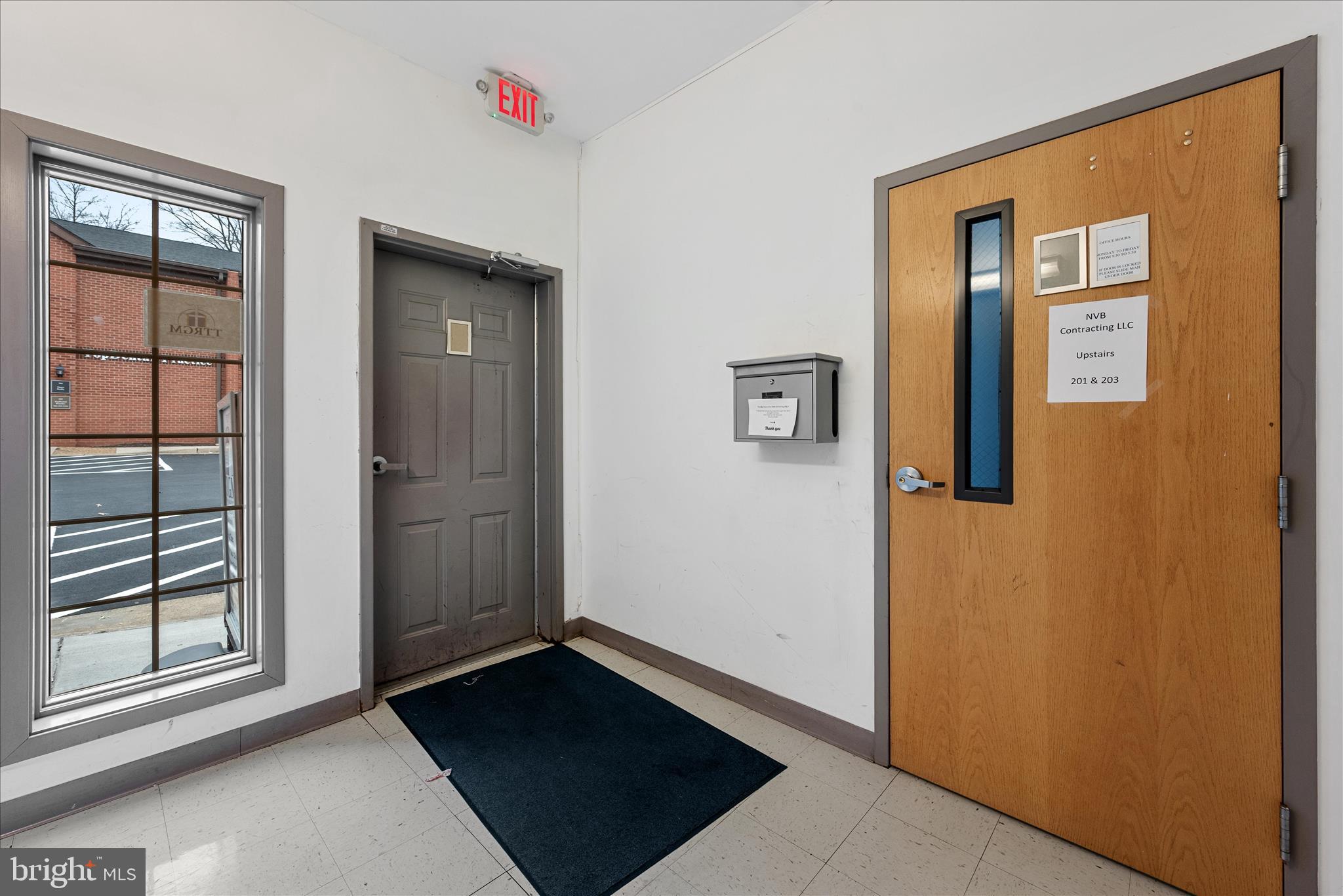 MILIC COMMERCIAL CENTER - Commercial Sale