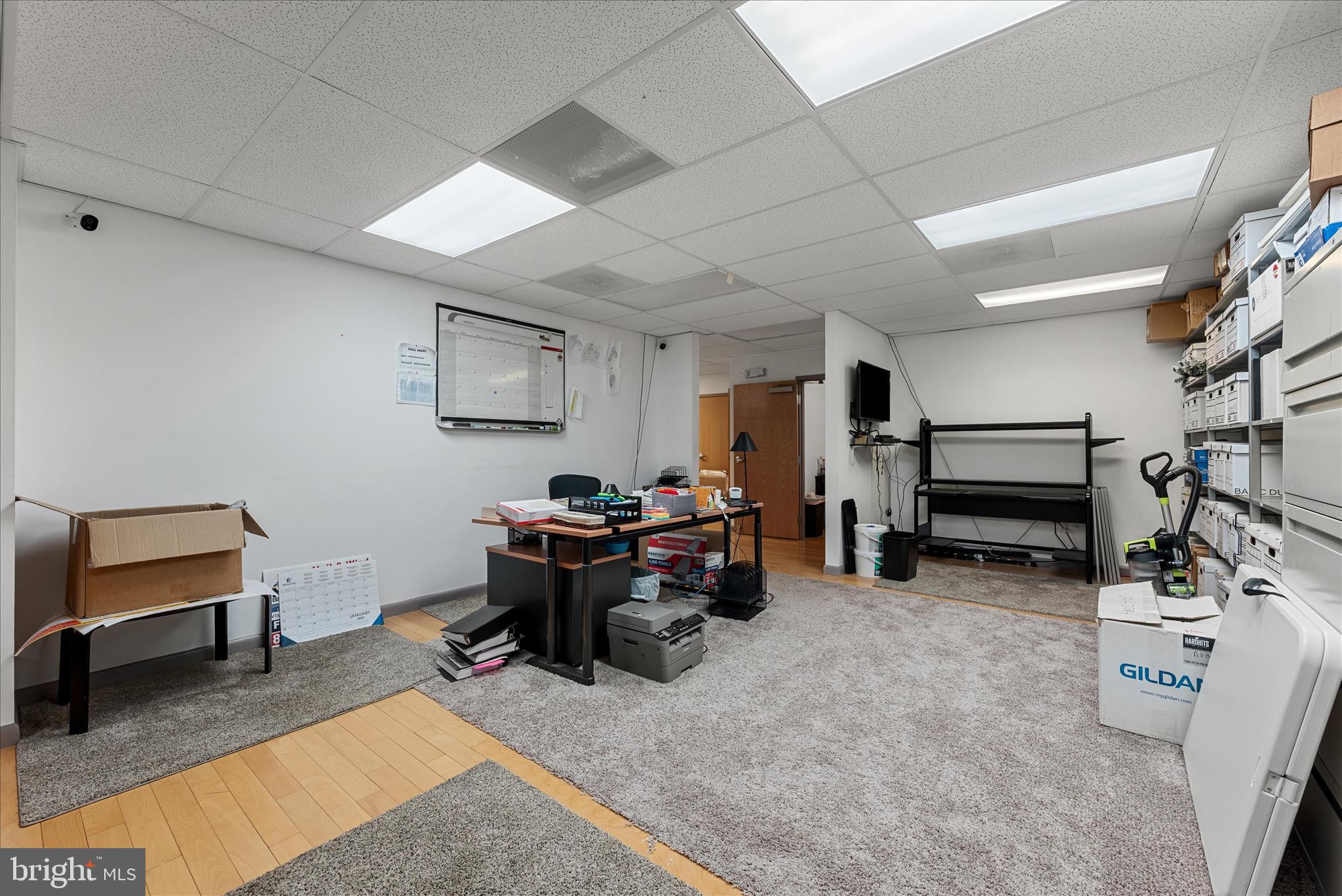 MILIC COMMERCIAL CENTER - Commercial Sale