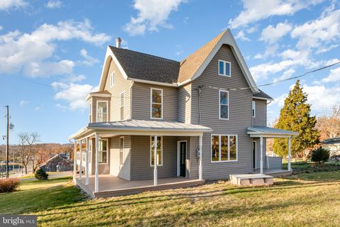 15 CARROLL STREET WELLSVILLE PA 17365