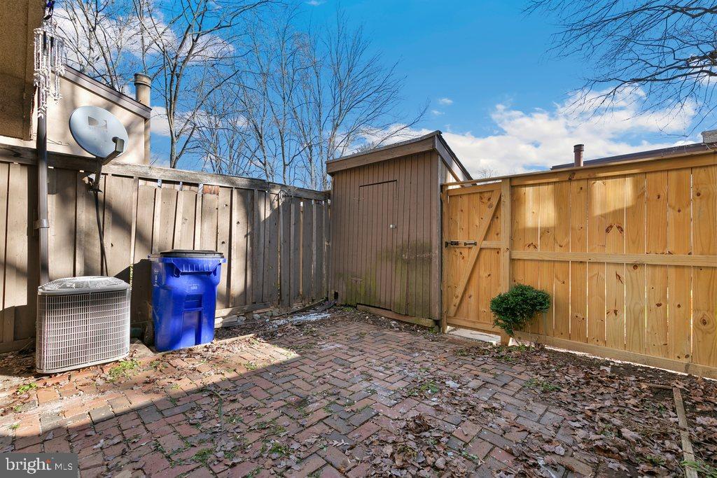 SIERRA VILLAS - Residential