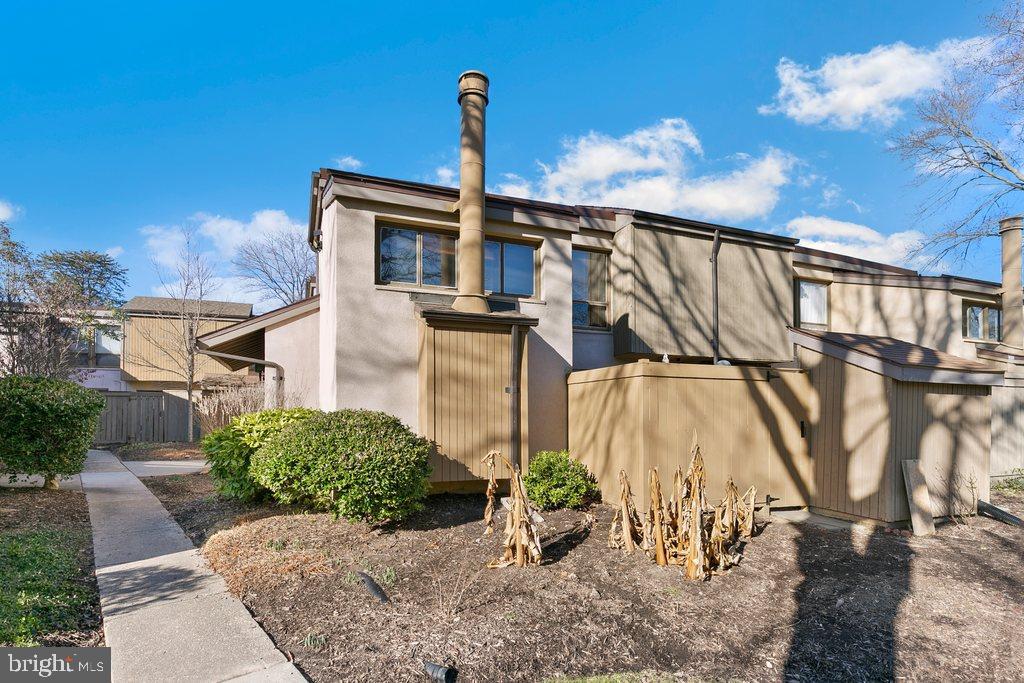 SIERRA VILLAS - Residential