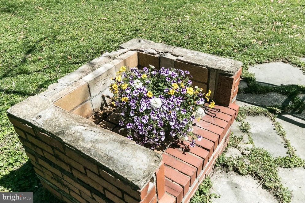 CEDARHURST - Residential