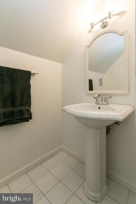 CEDARHURST - Residential