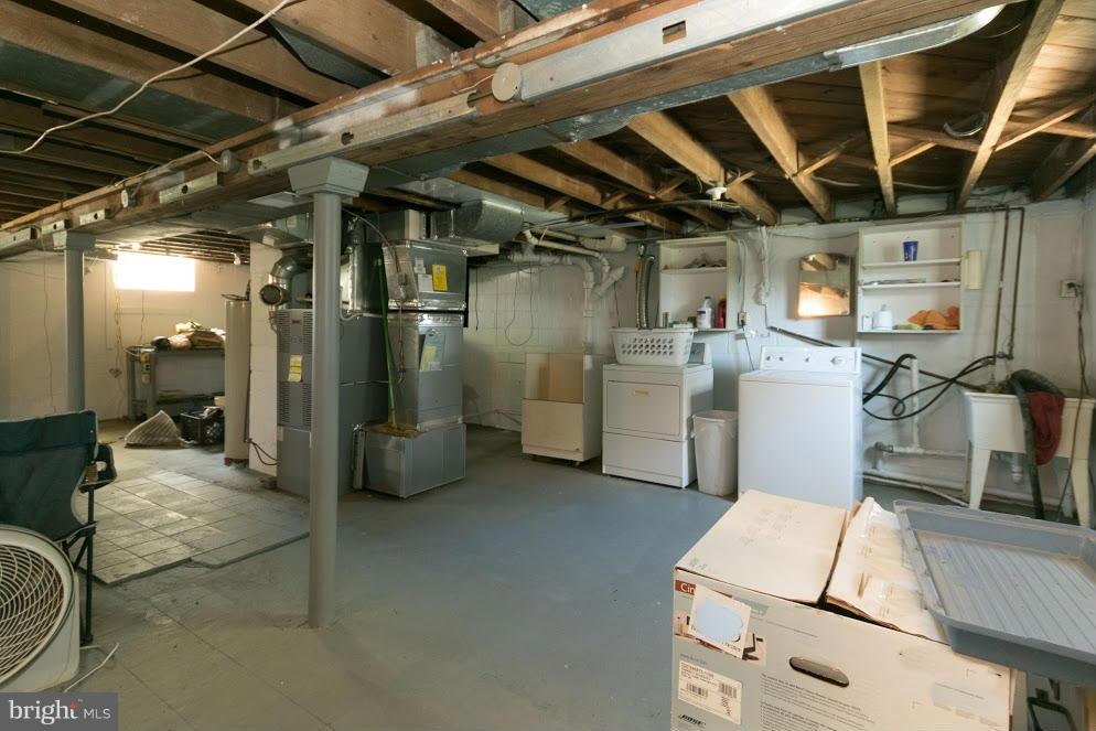 CEDARHURST - Residential