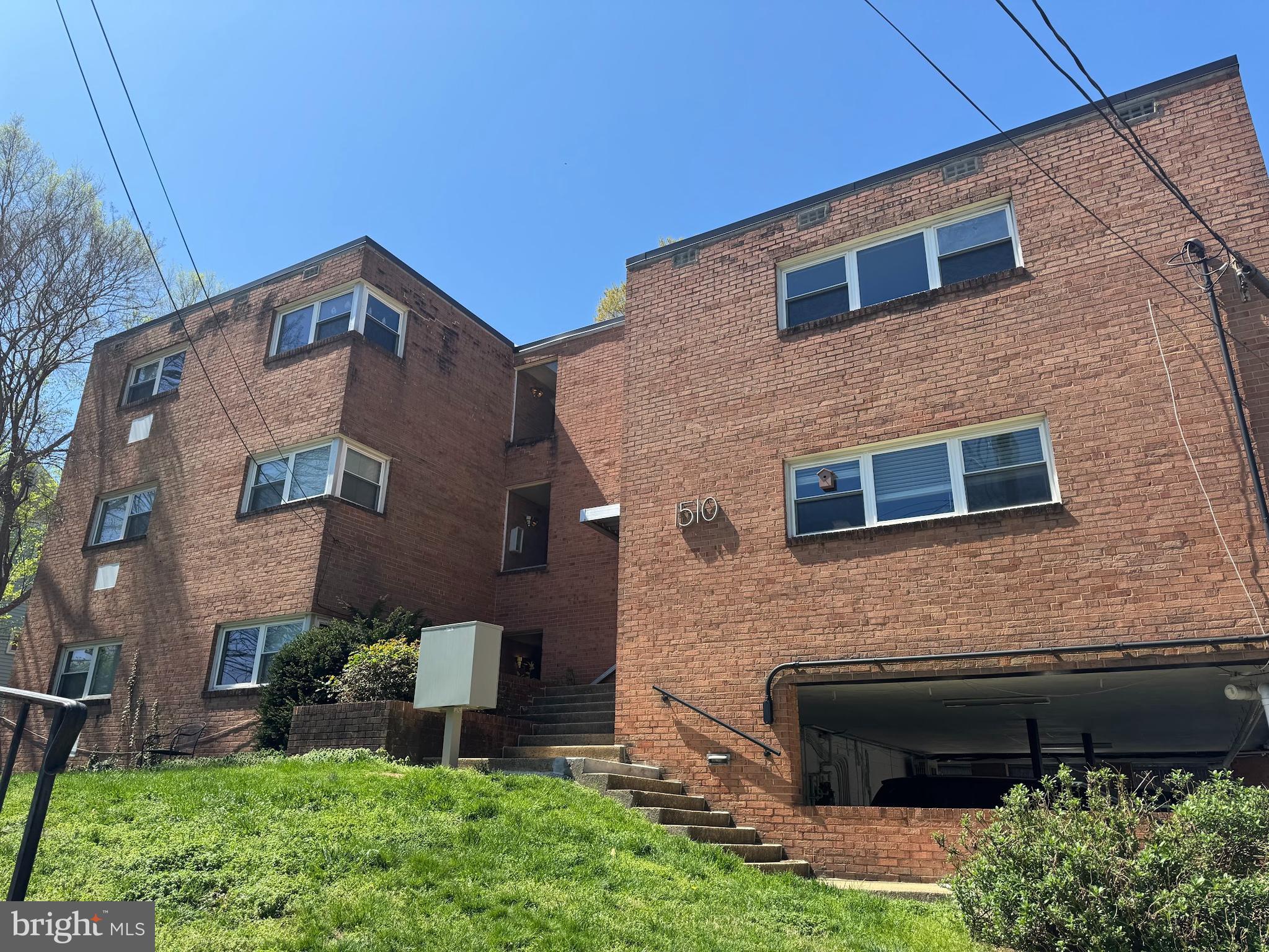 1510 N ROLFE STREET 4