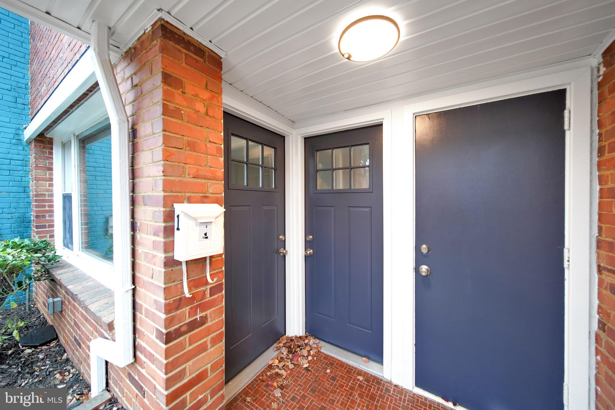 119 VICTOR STREET NE UNIT 2
