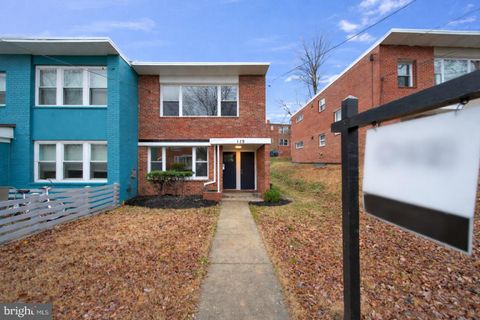 119 VICTOR STREET NE UNIT 2 WASHINGTON DC 20011