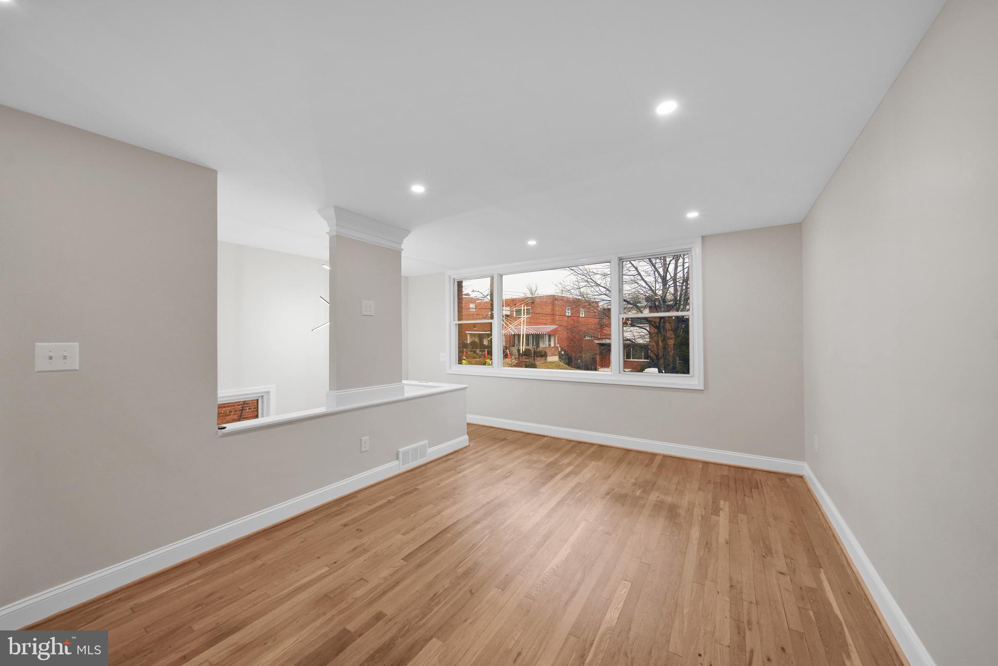 119 VICTOR STREET NE UNIT 2