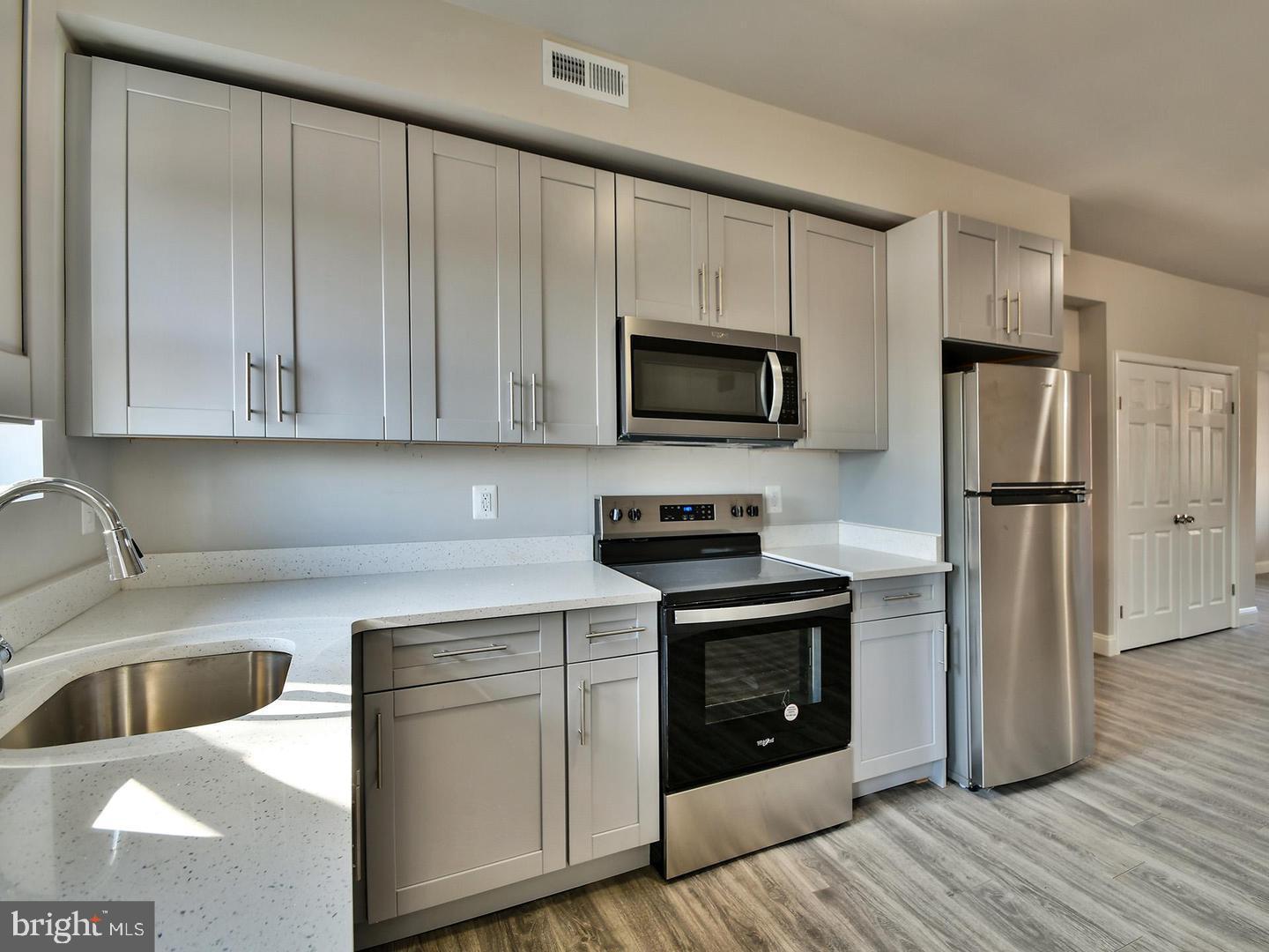 MONTEBELLO - Residential Lease
