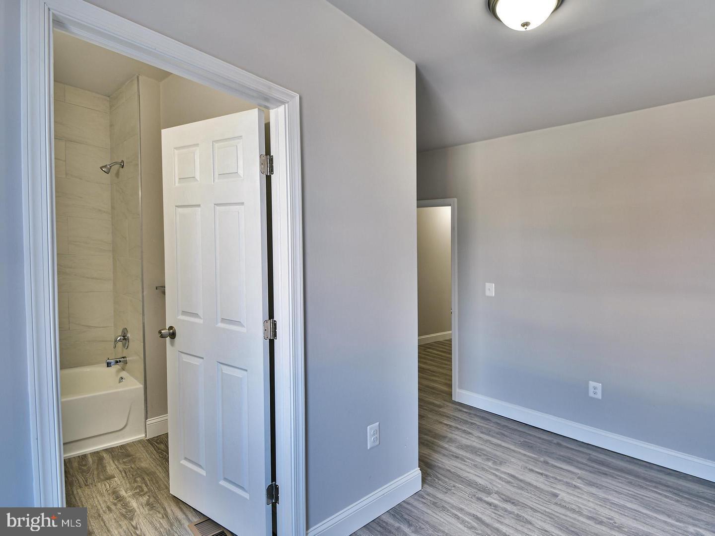 MONTEBELLO - Residential Lease
