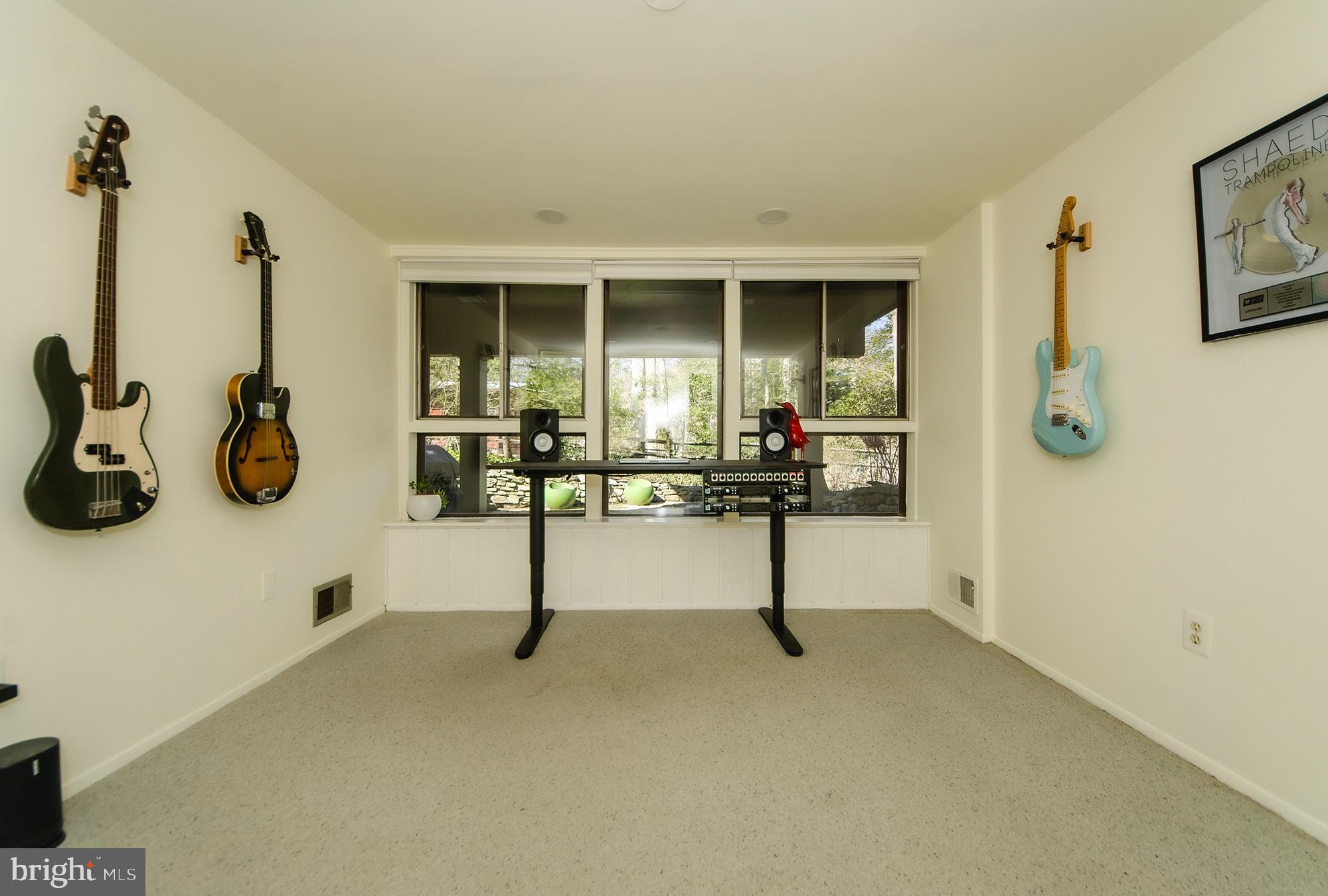 HOLMES RUN ACRES - Residential