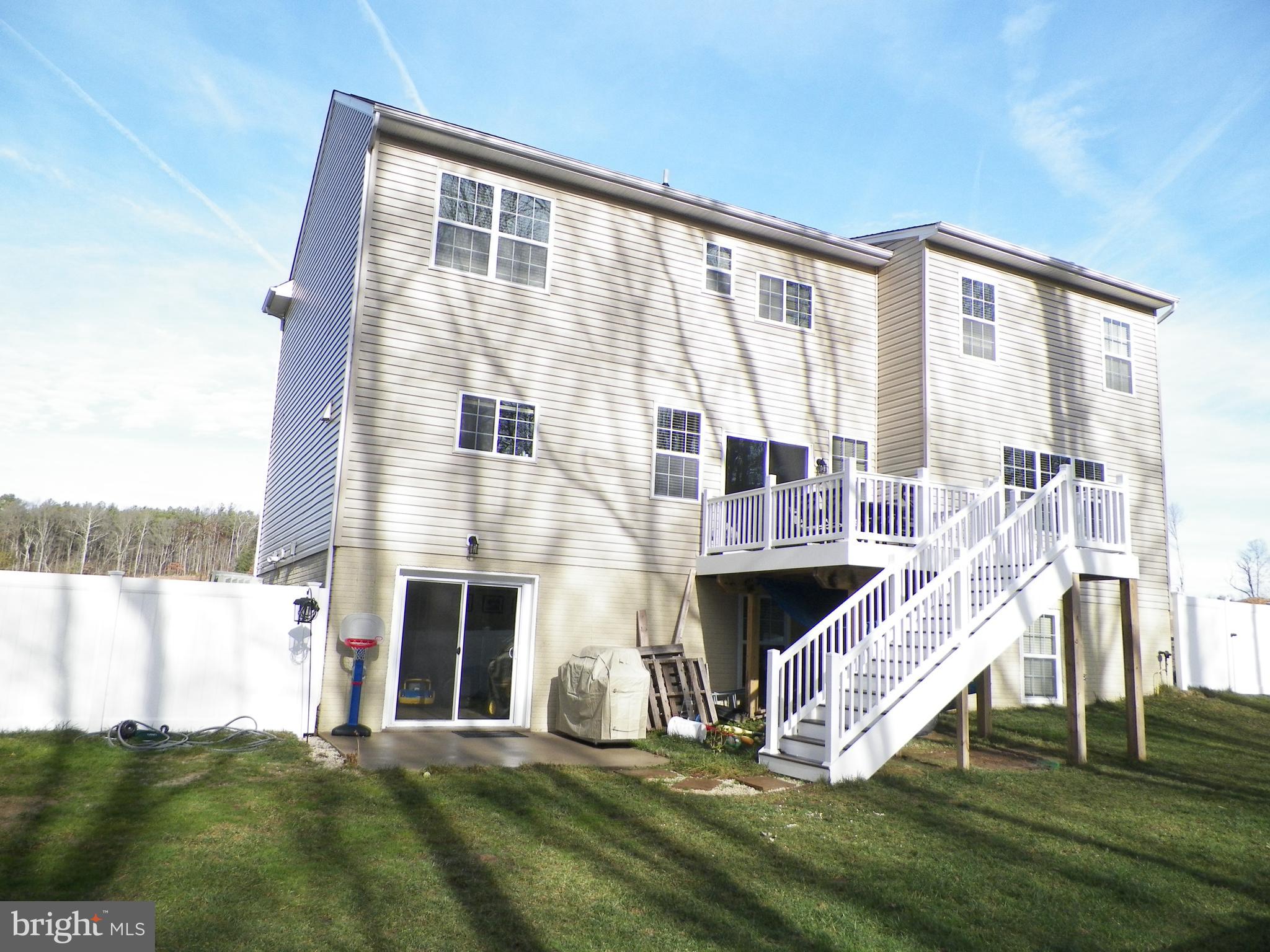 ELIZABETH HILLS PHASE 1 - Residential