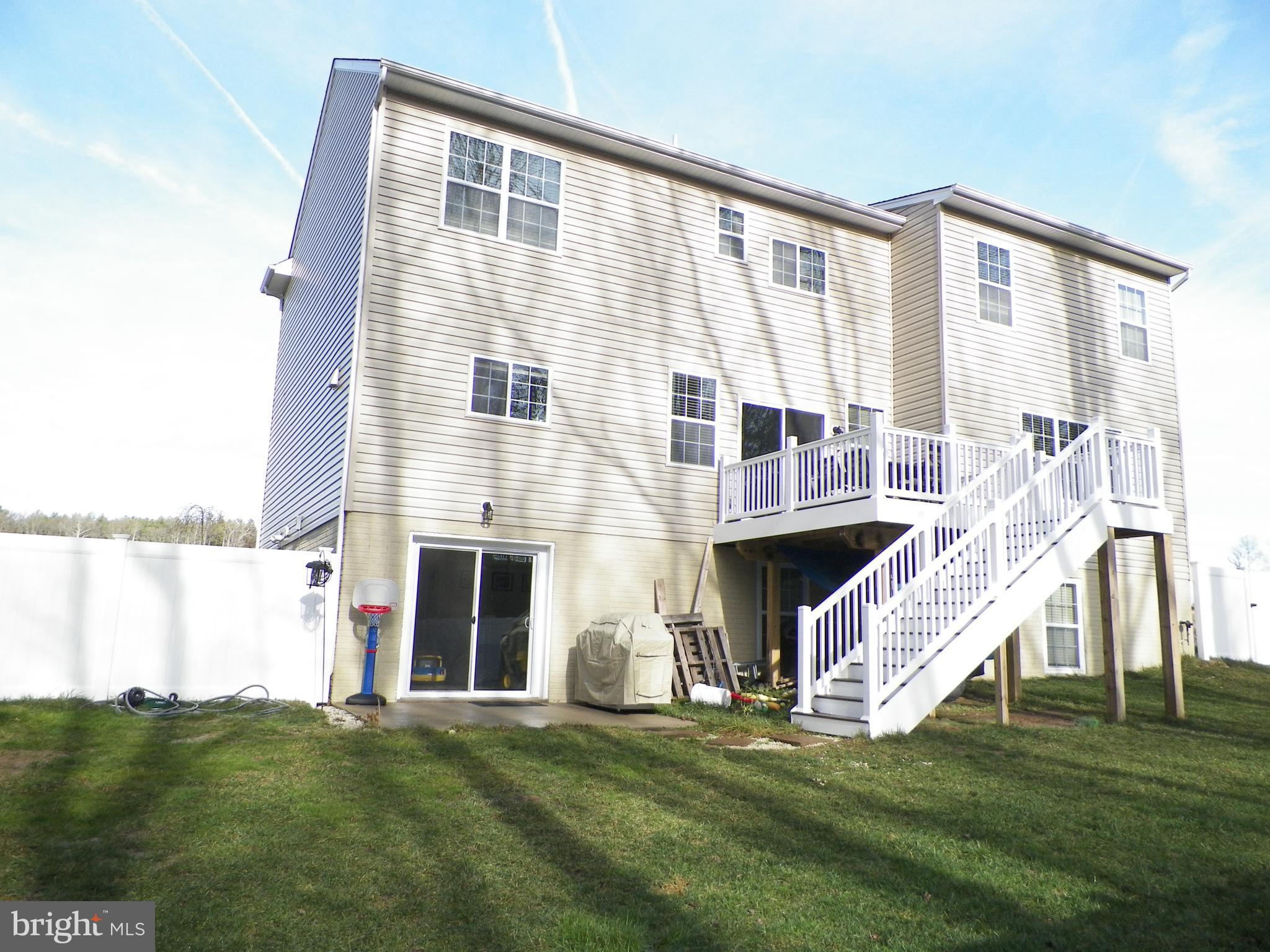 ELIZABETH HILLS PHASE 1 - Residential