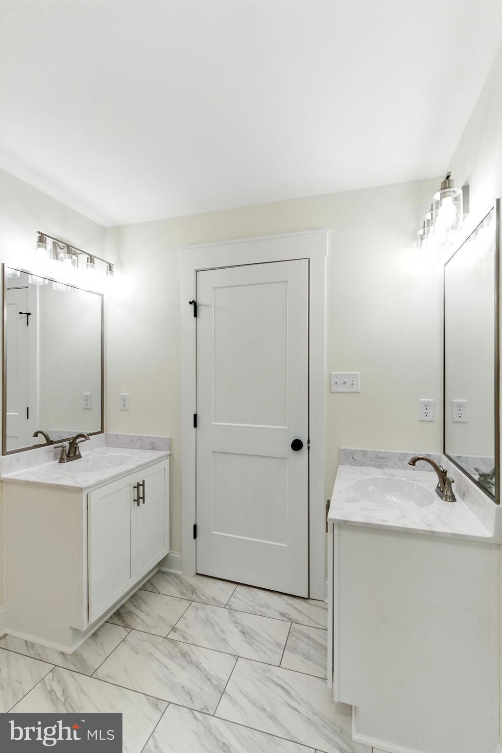 FRESHWATER ESTATES - Residential