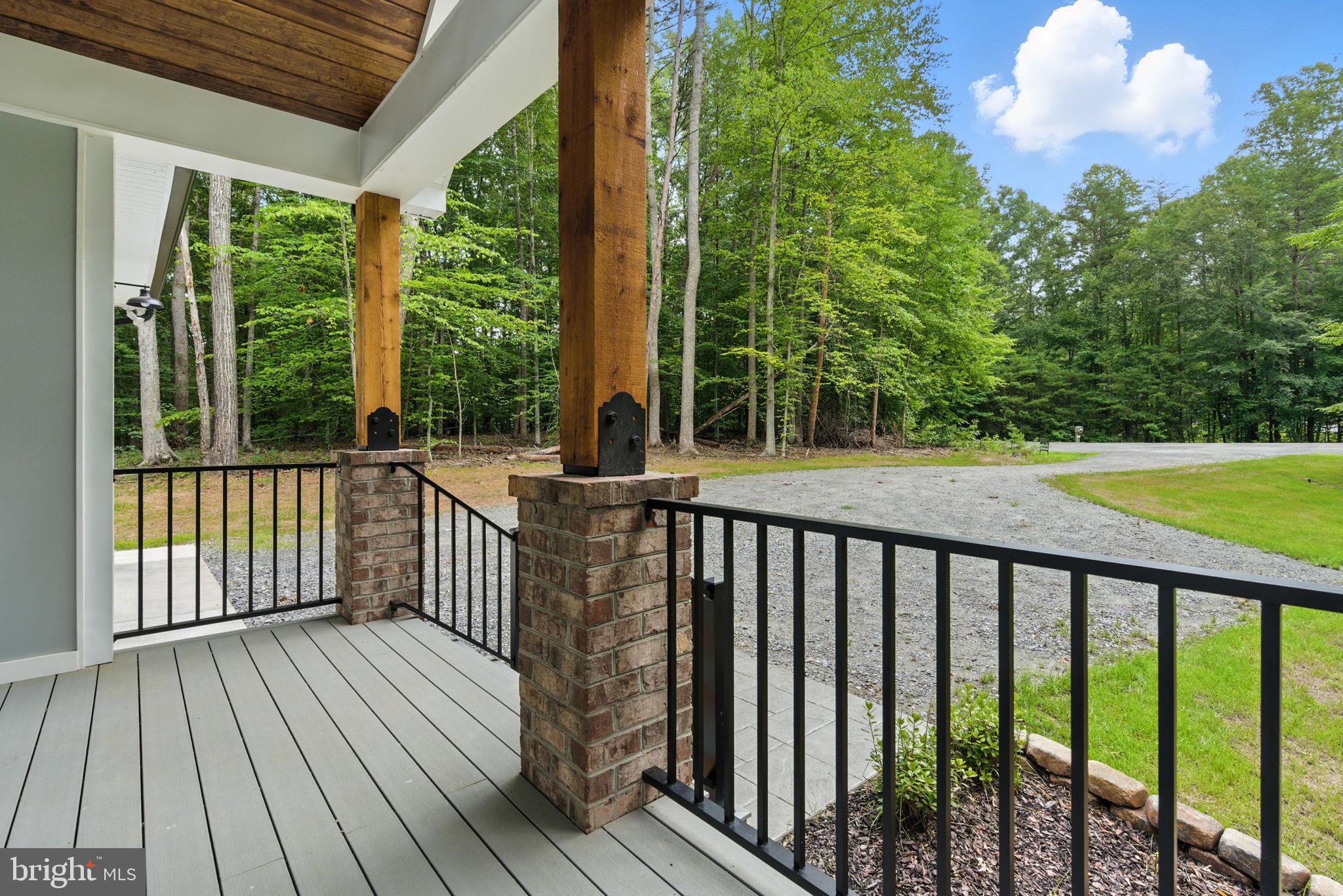 FRESHWATER ESTATES - Residential