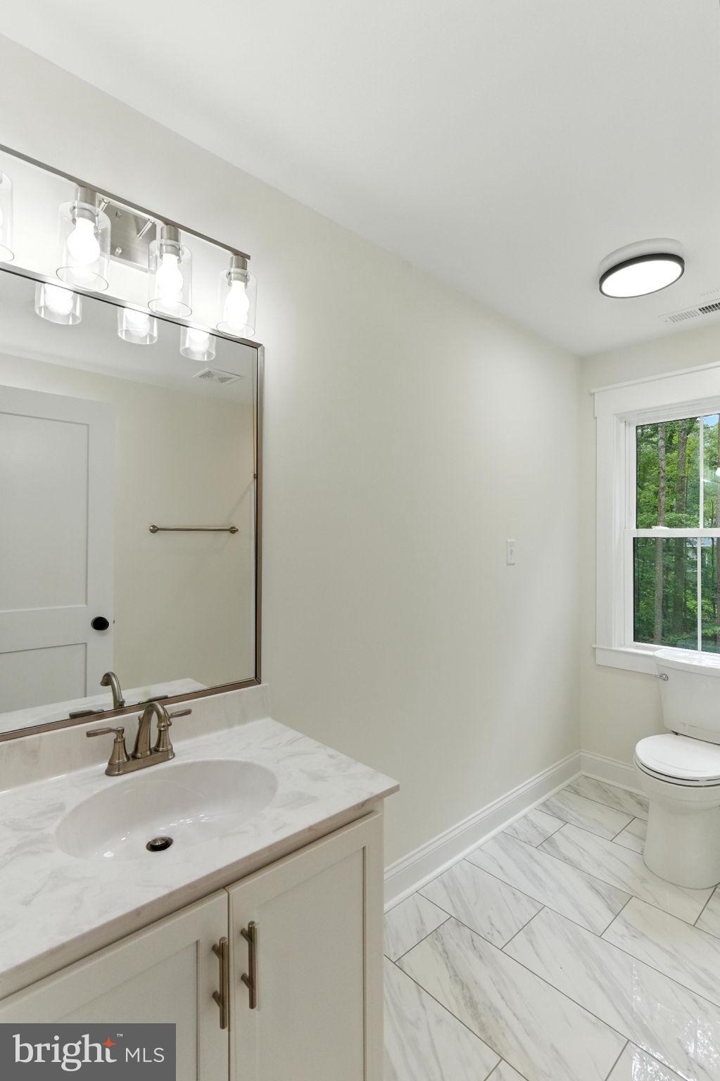 FRESHWATER ESTATES - Residential