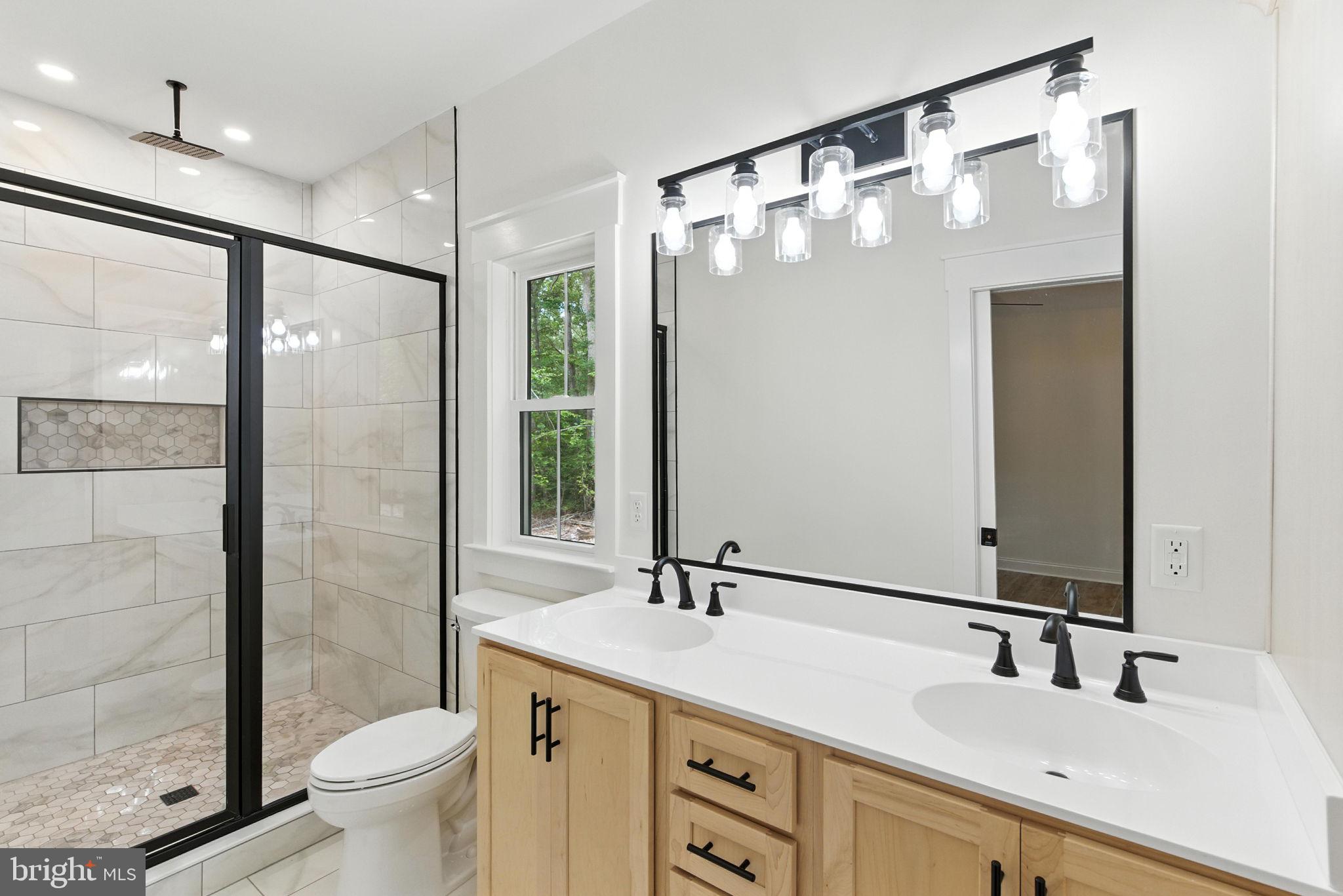 FRESHWATER ESTATES - Residential