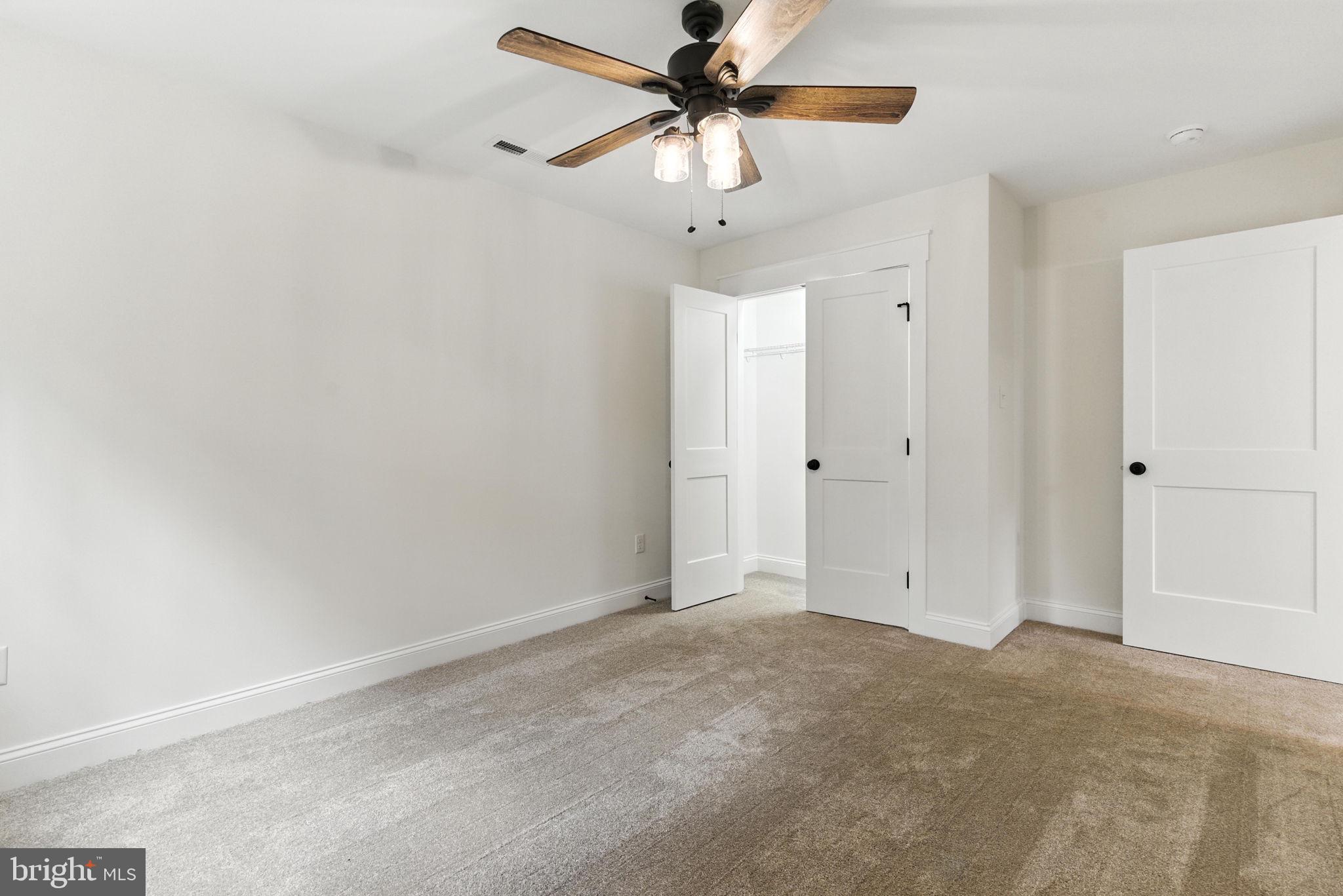 FRESHWATER ESTATES - Residential