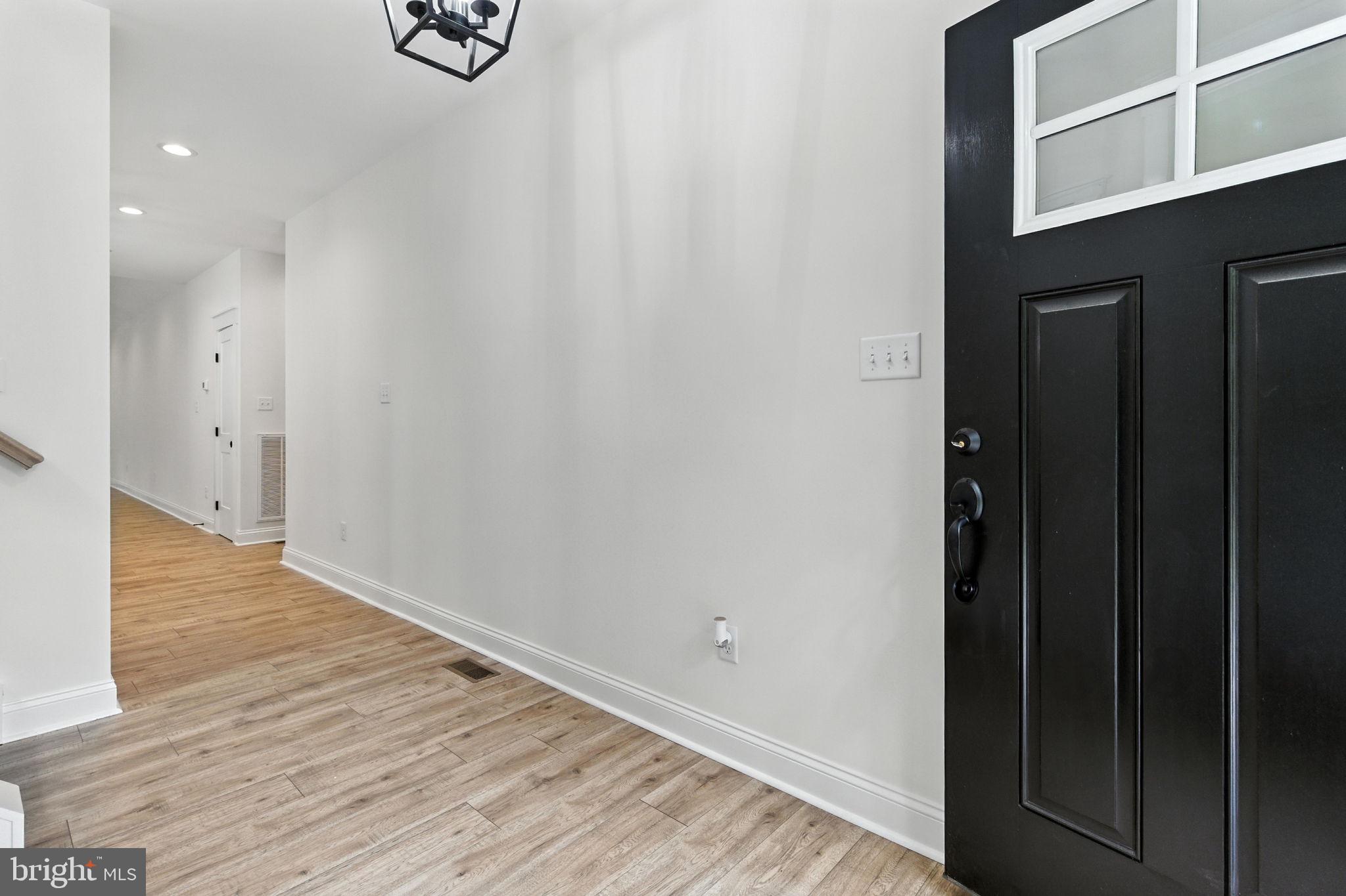 FRESHWATER ESTATES - Residential