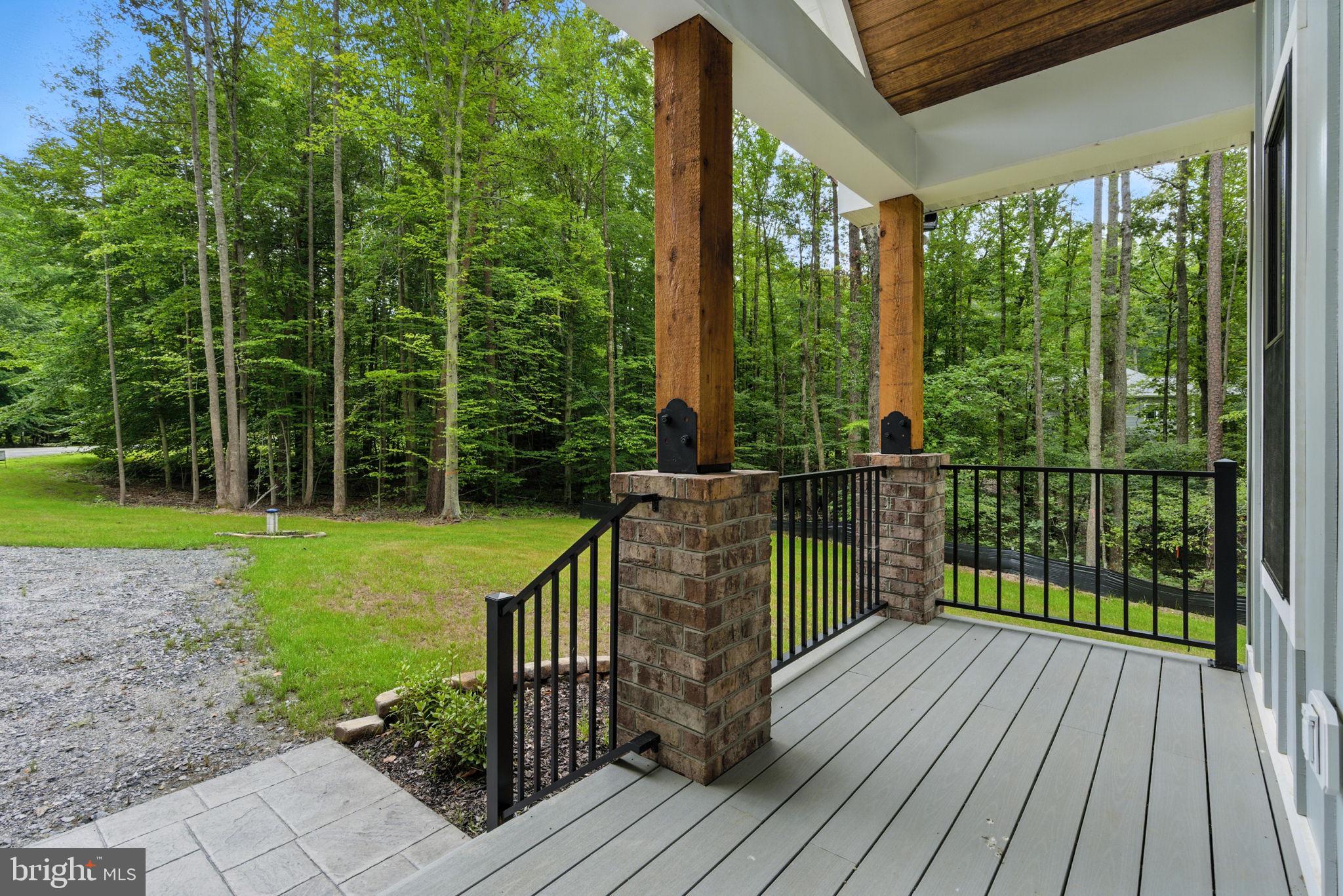 FRESHWATER ESTATES - Residential