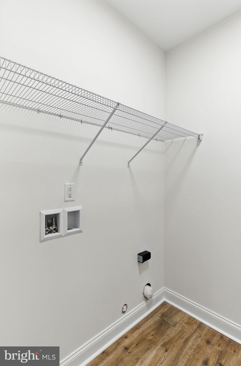 FRESHWATER ESTATES - Residential