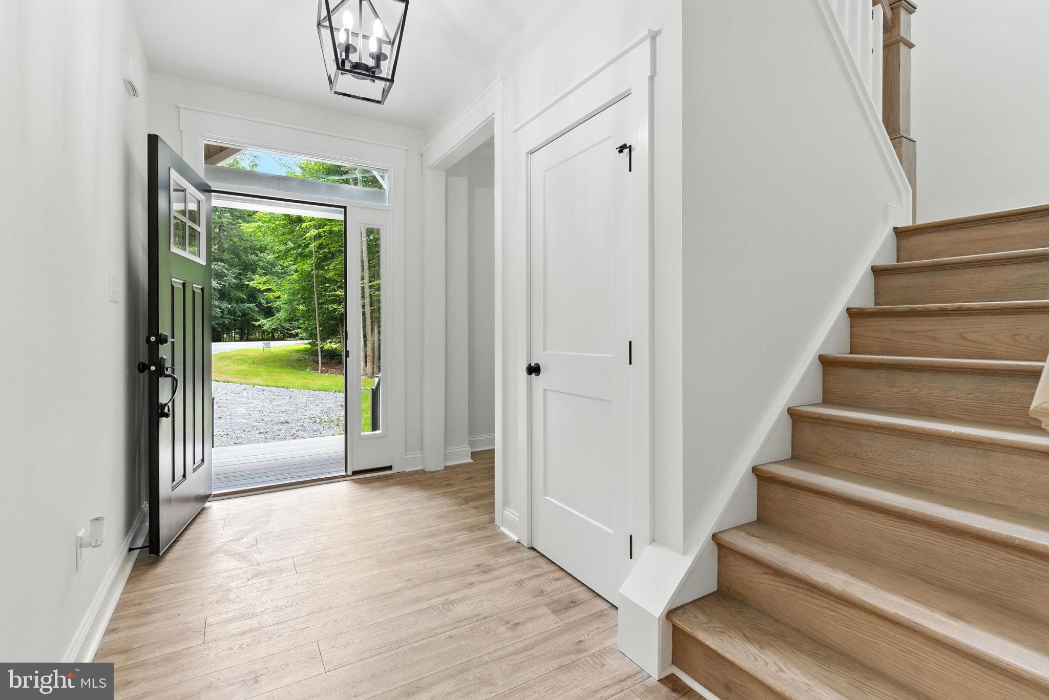 FRESHWATER ESTATES - Residential