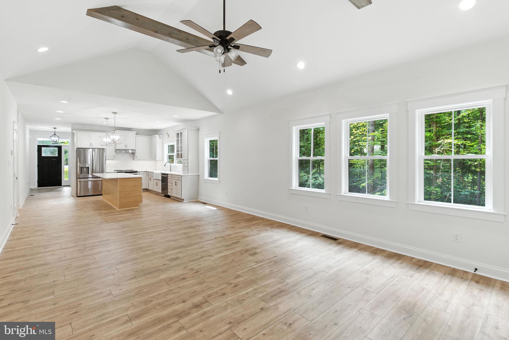 FRESHWATER ESTATES - Residential