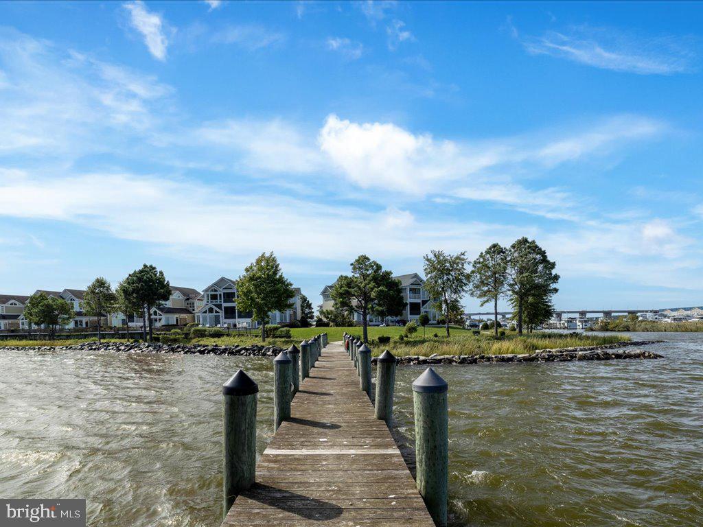 NARROWS POINTE - Residential