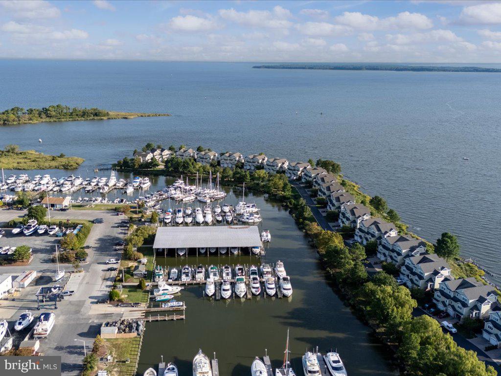 NARROWS POINTE - Residential