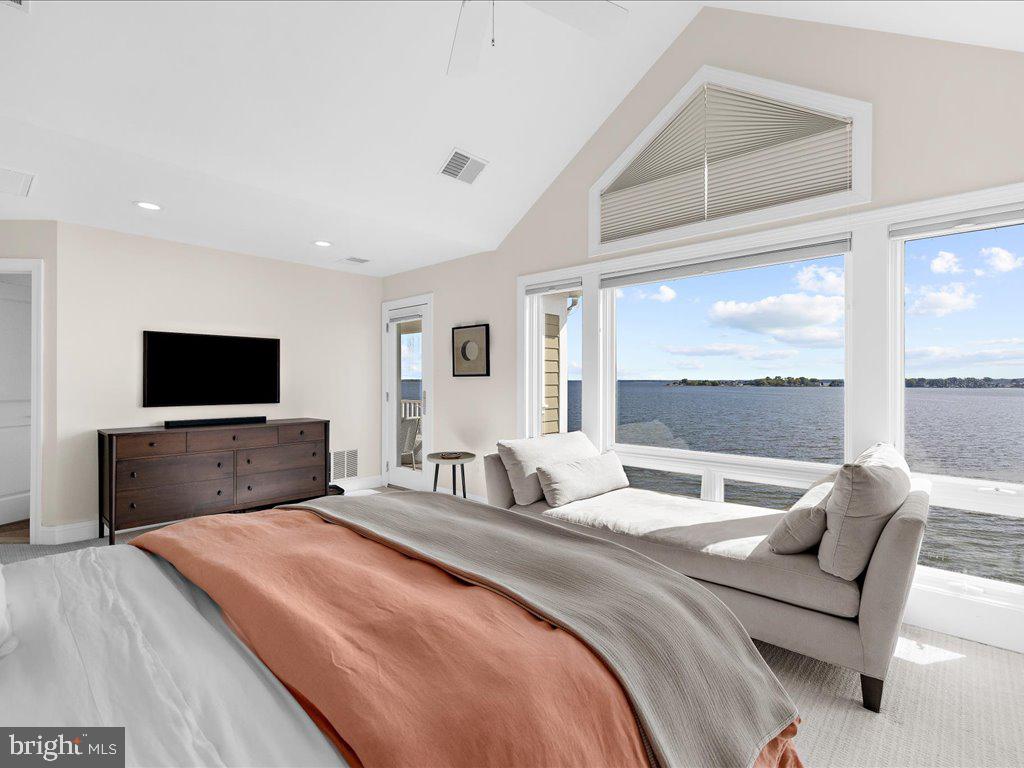 NARROWS POINTE - Residential