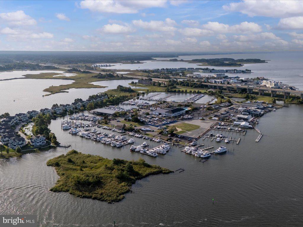 NARROWS POINTE - Residential