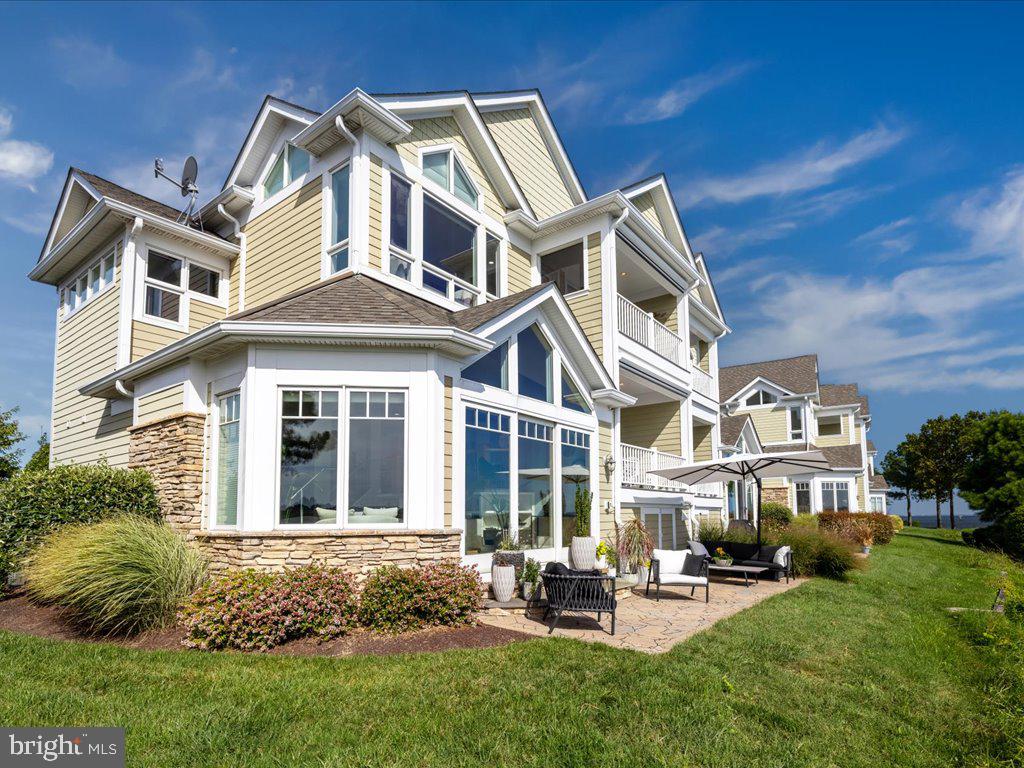 NARROWS POINTE - Residential