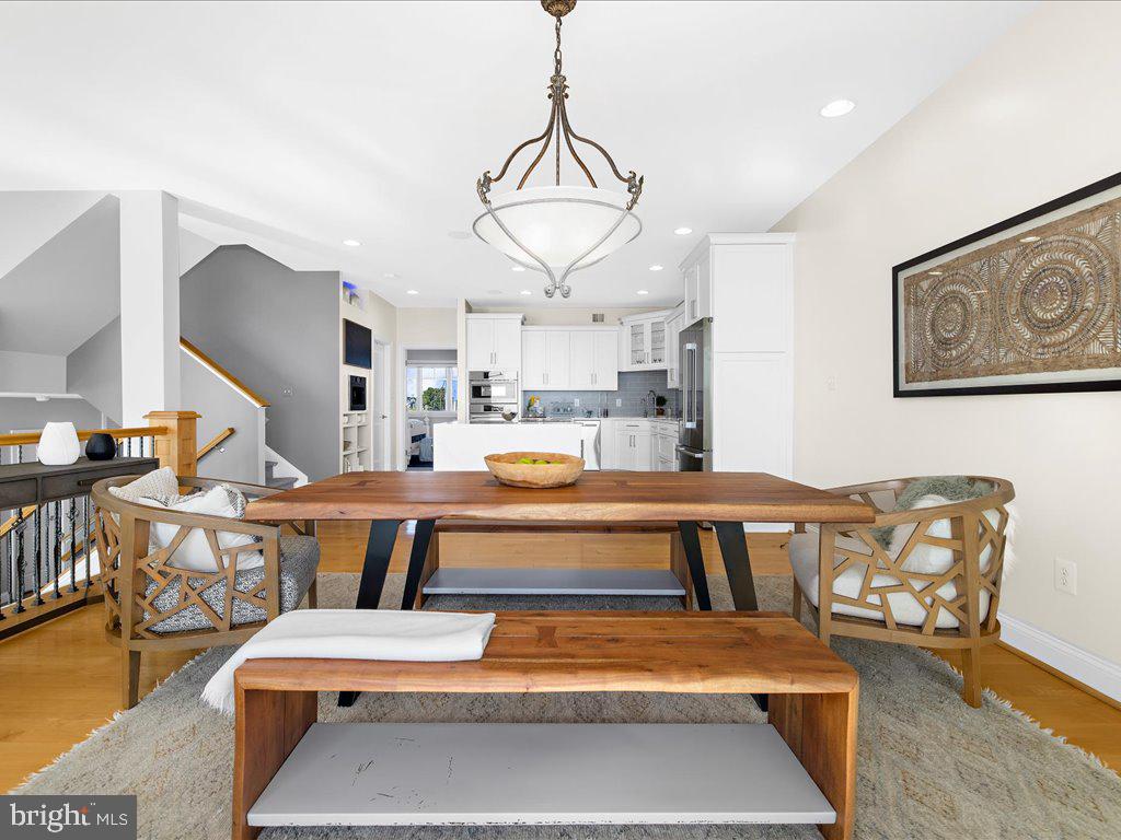 NARROWS POINTE - Residential