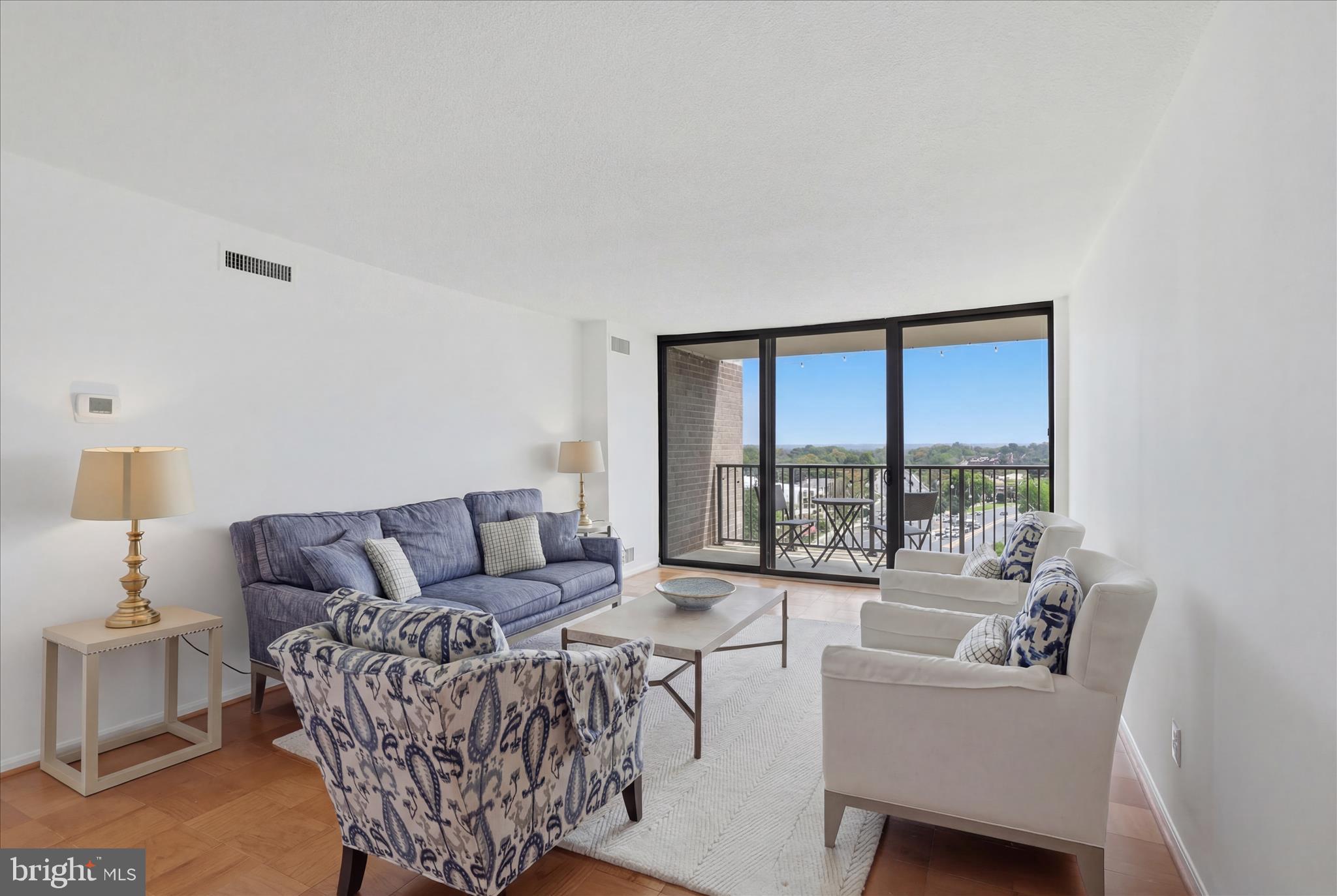 118 MONROE STREET 118-1307