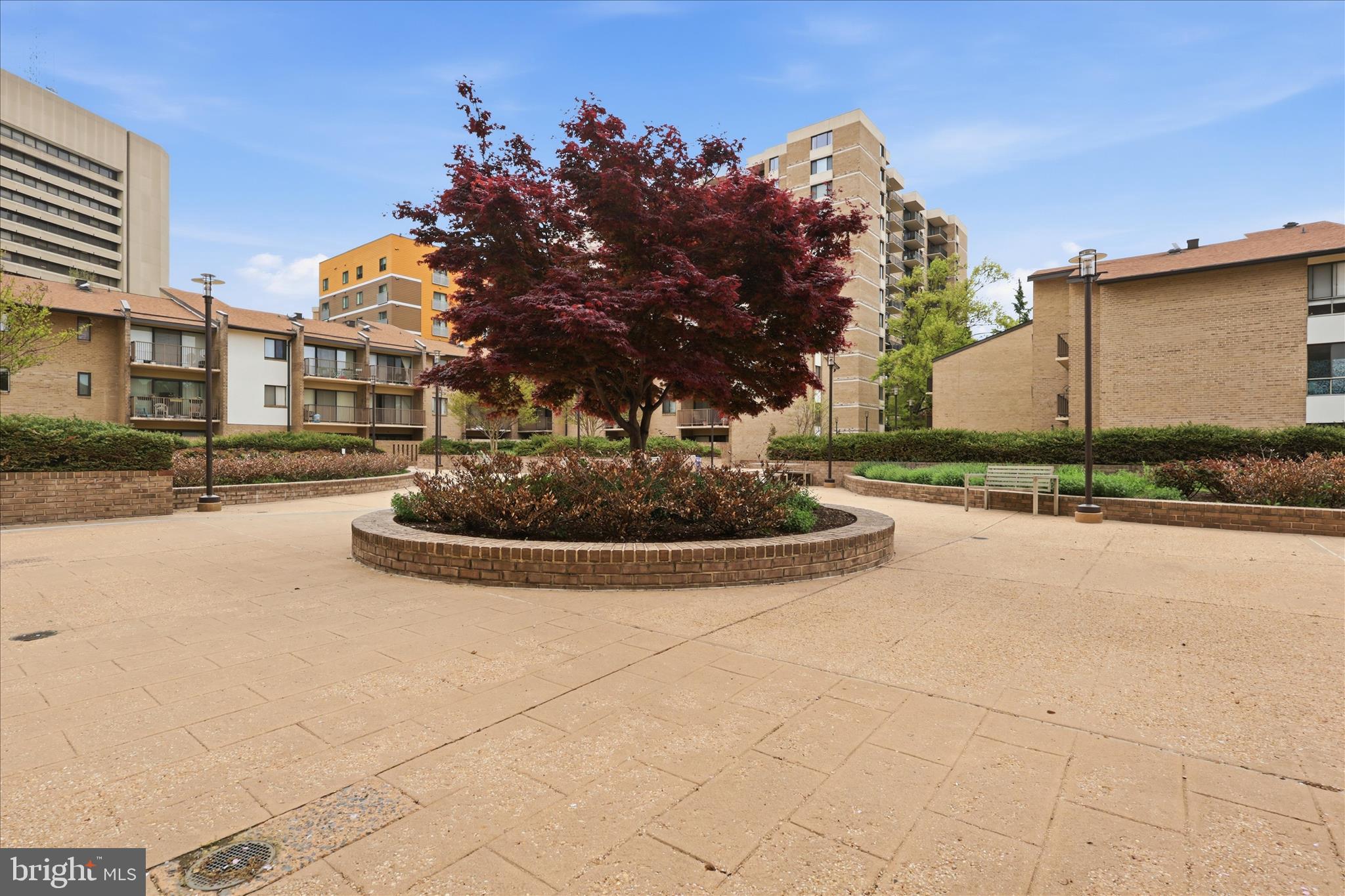 AMERICANA CENTRE - Residential