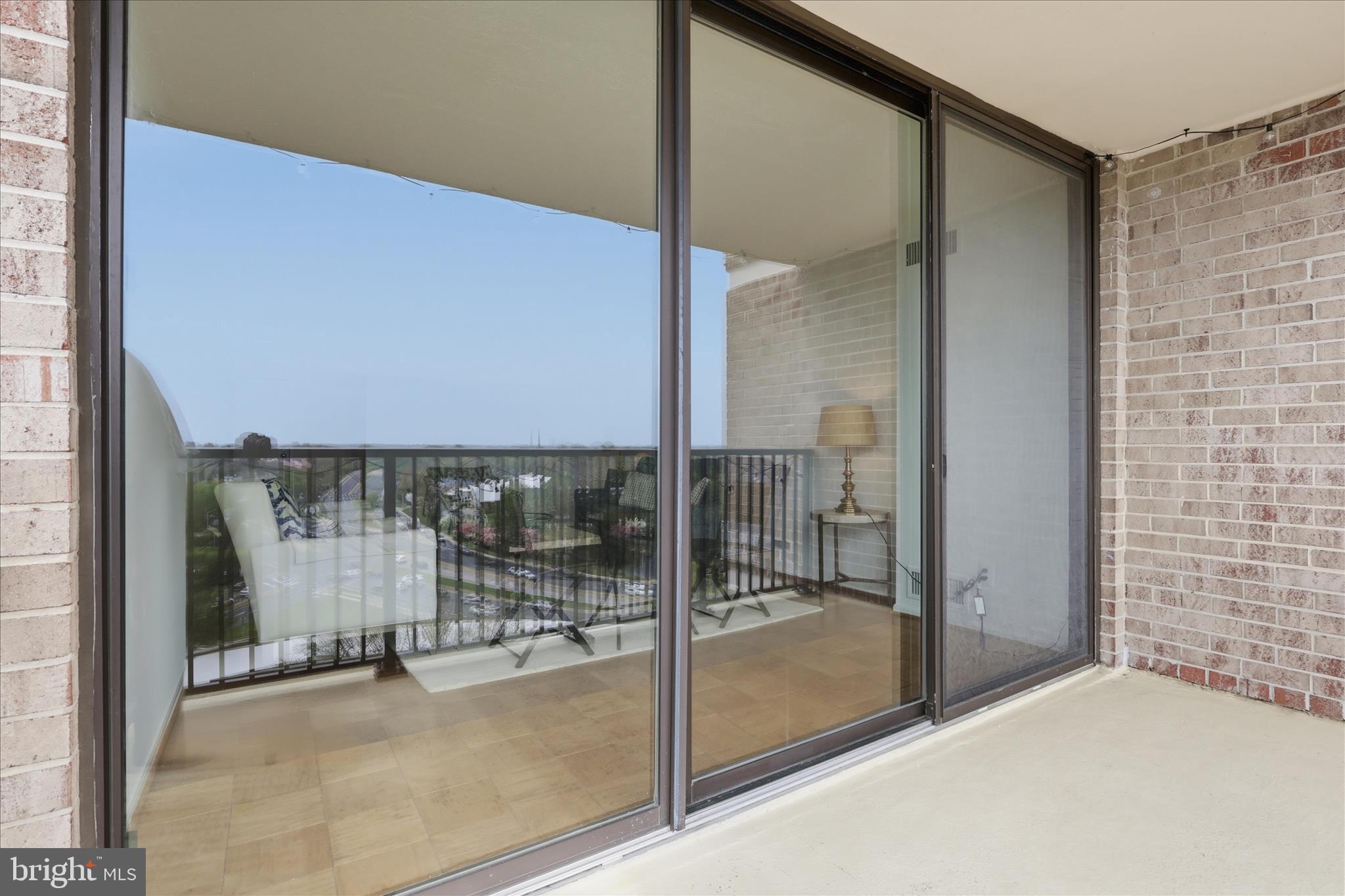 AMERICANA CENTRE - Residential