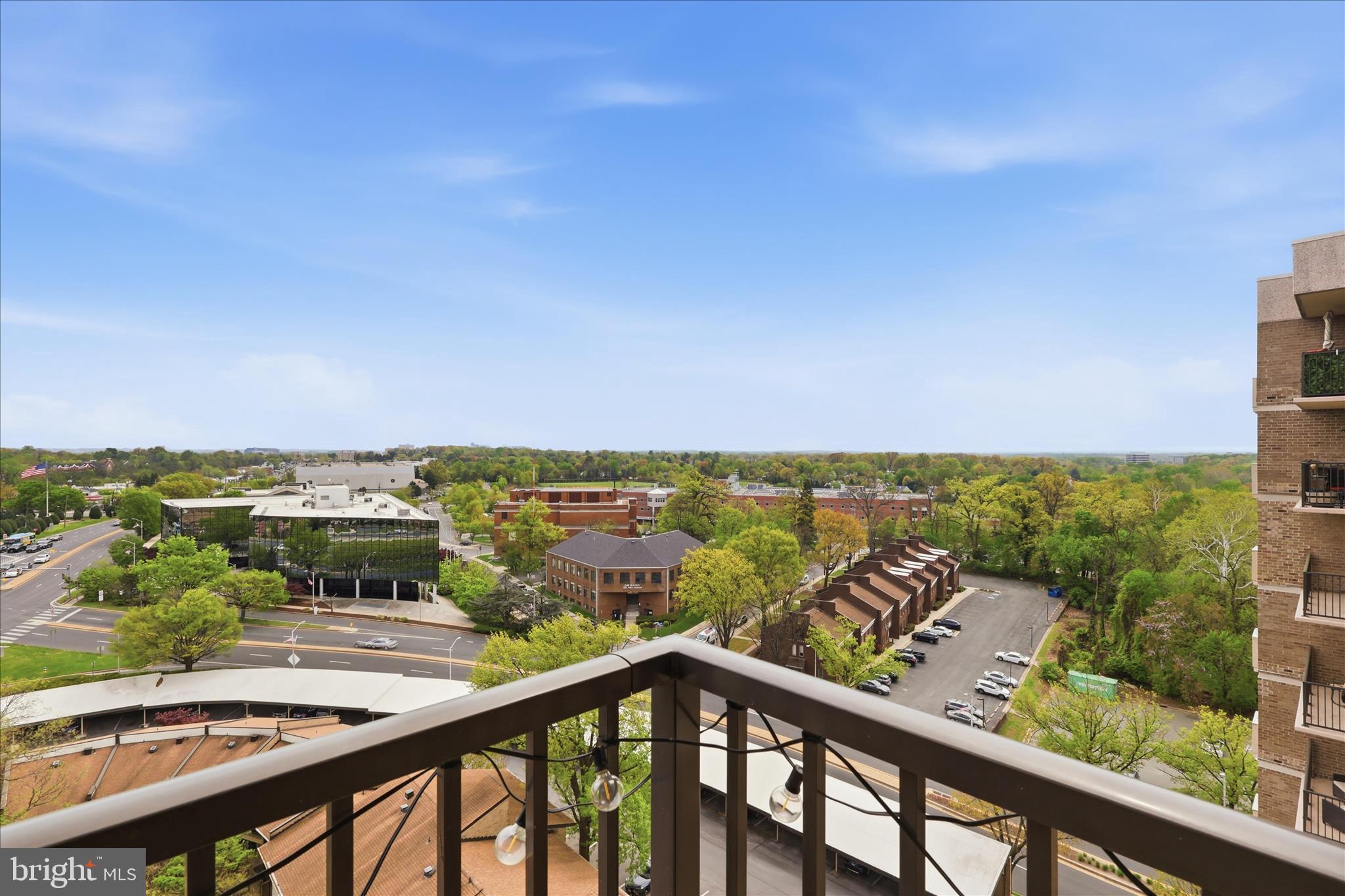 AMERICANA CENTRE - Residential