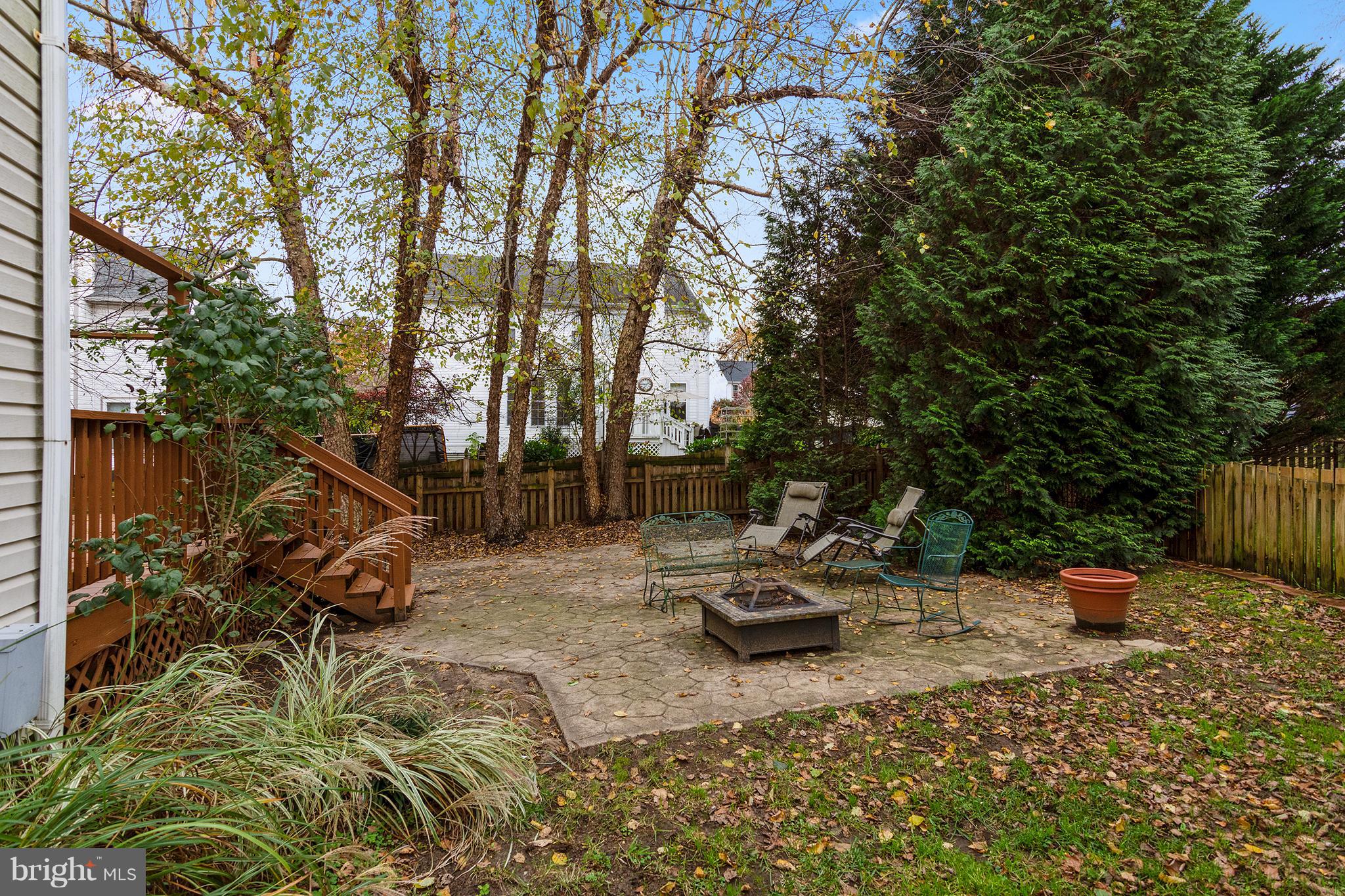 CHAPMAN FARM AT CROFTON - Residential