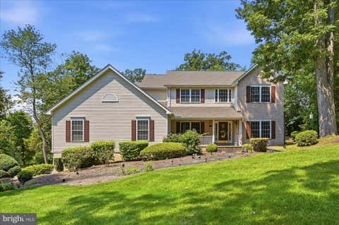 Photo of 45539 Lakeside Drive, STERLING, VA 20165 (MLS # VALO2134554)