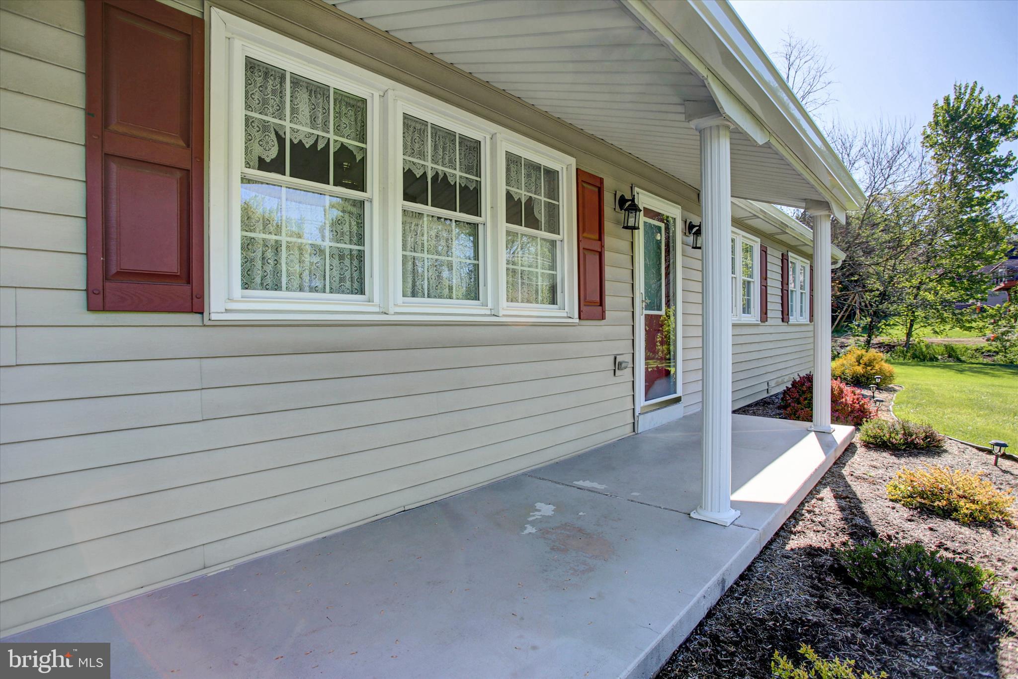 4482 SCOTLAND MAIN STREET